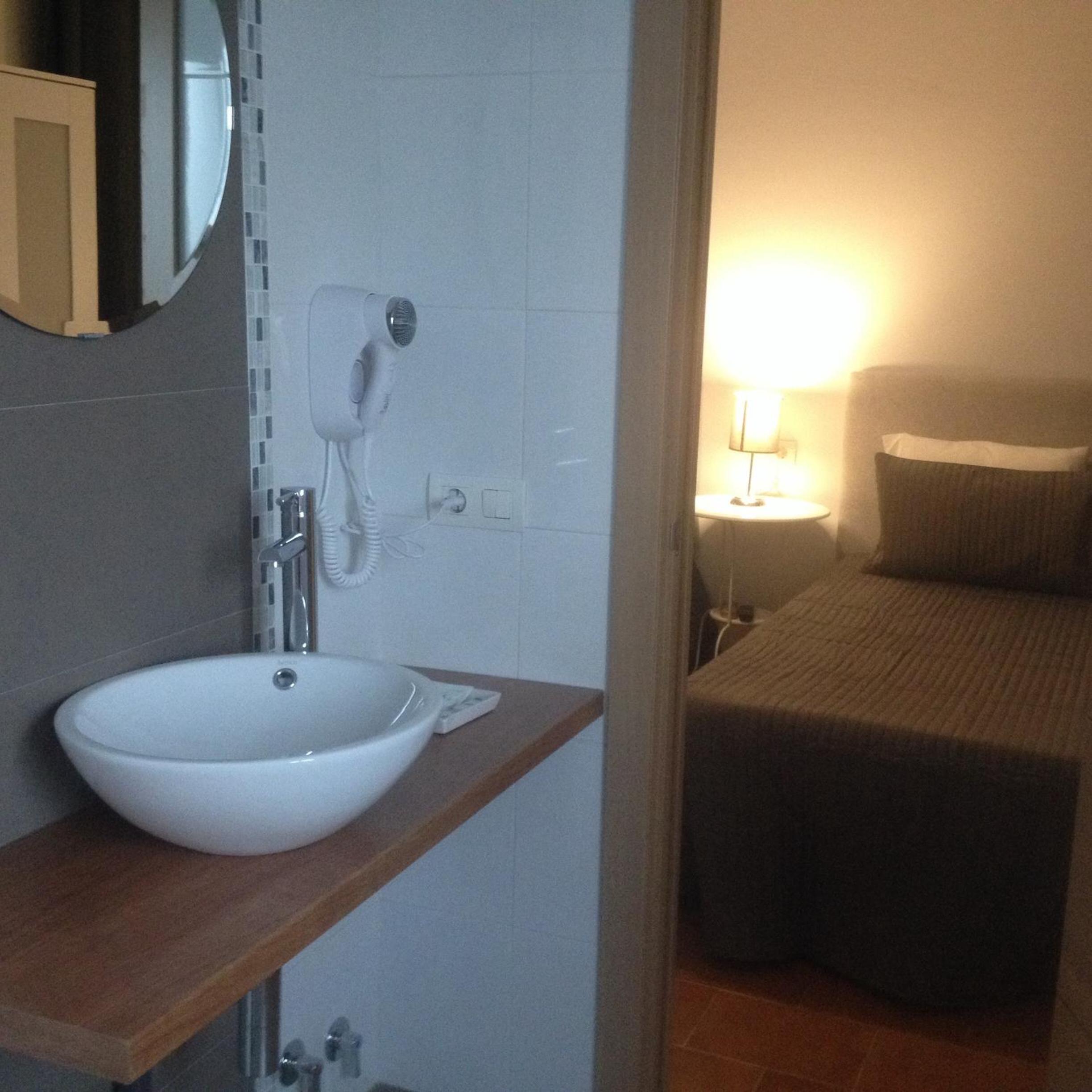 Comfort Twin Room - Photo 6