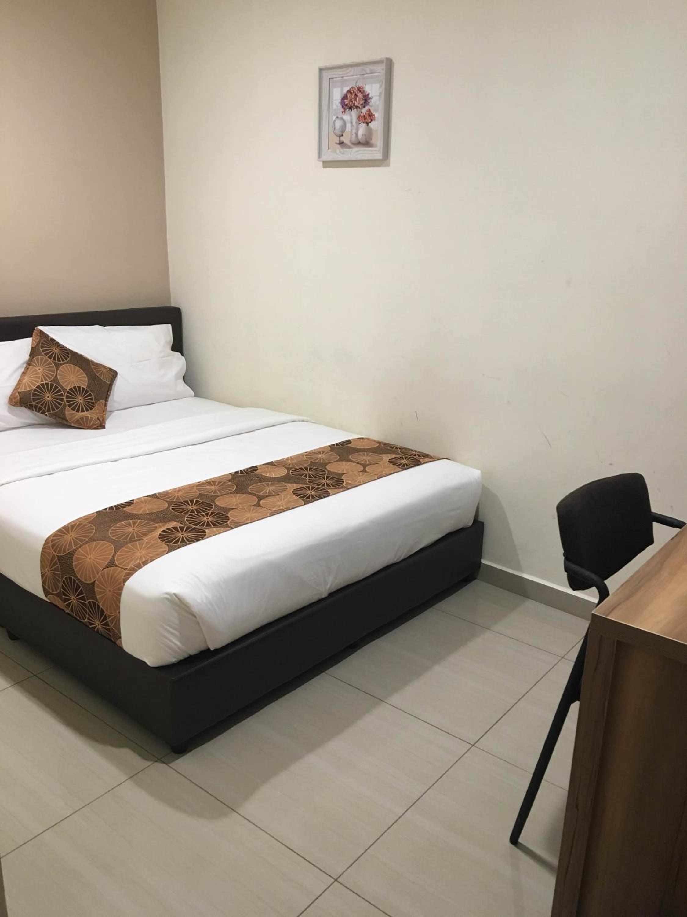Queen Room