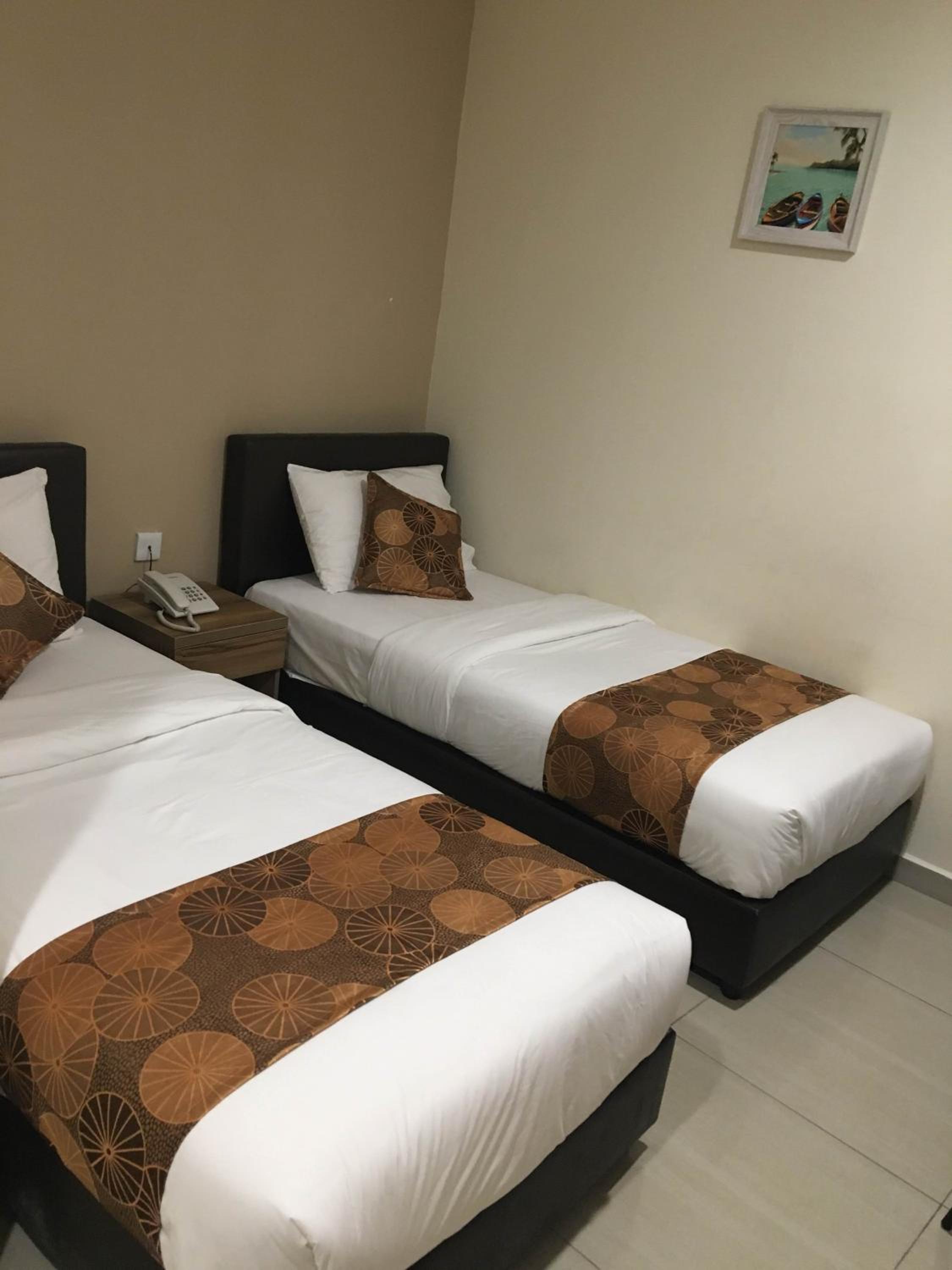 Standard Twin Room