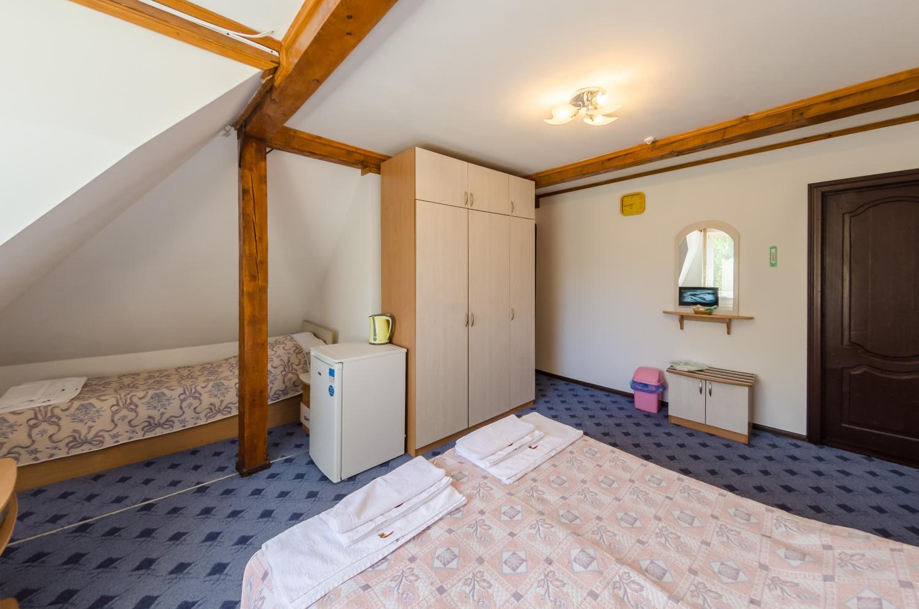 Budget Triple Room photo 3
