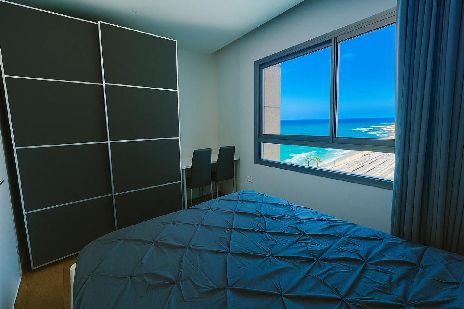 Apartment with Sea View - Photo 10