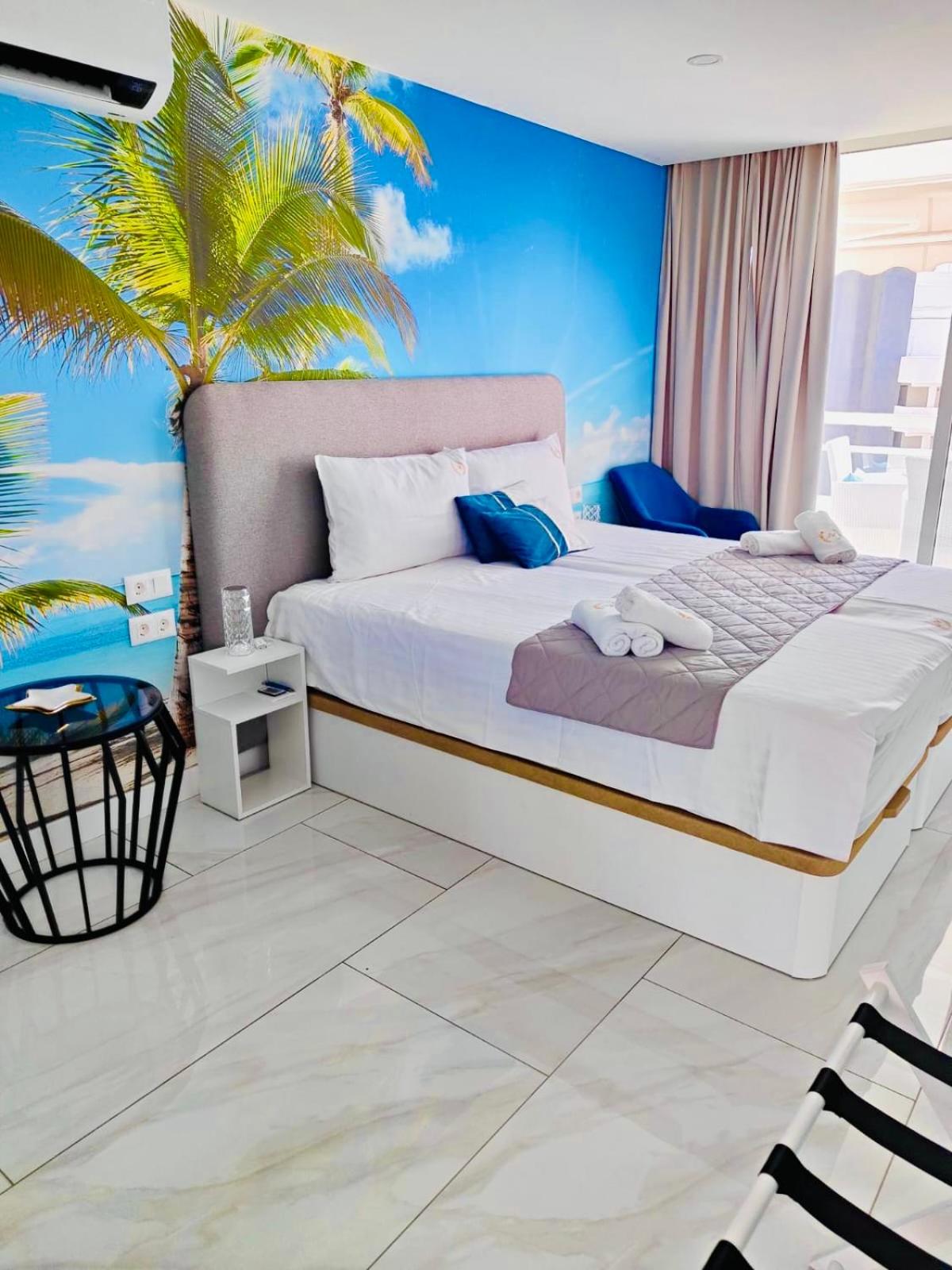 Studio Apartment with Sea View