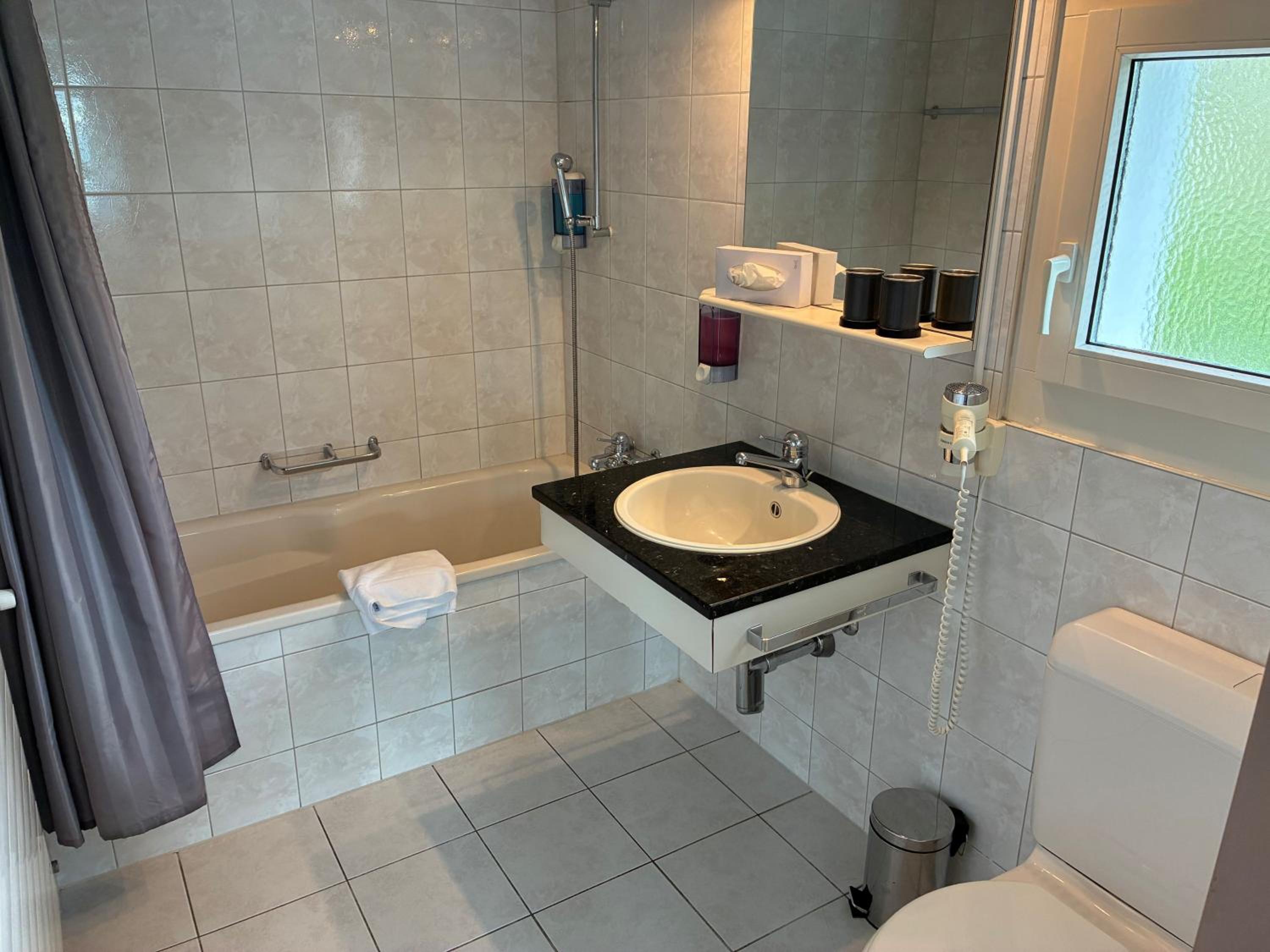 Double Room with Lake View photo 2