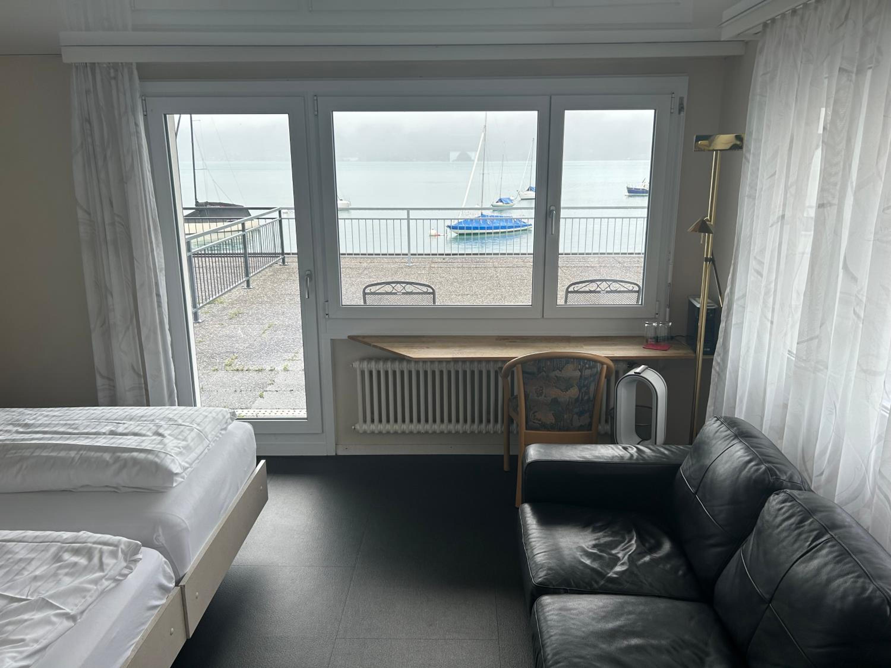 Double Room with Lake View photo 3