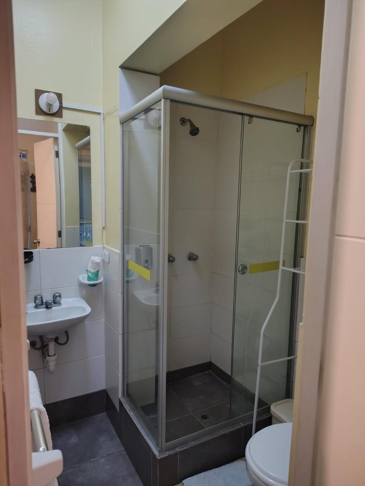 Small Double Room with Internal View photo 2