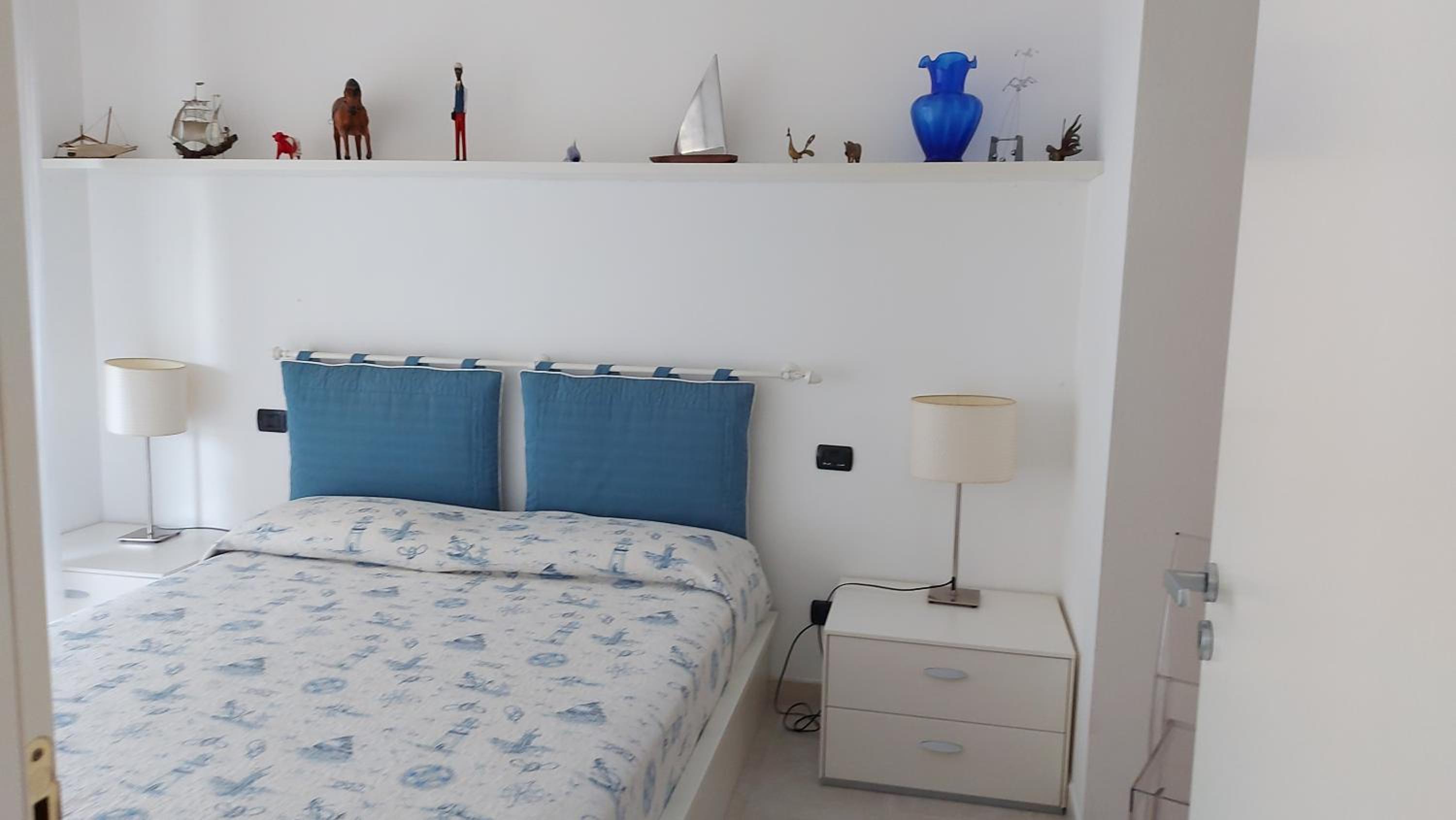 One-Bedroom Apartment with Balcony and Mountain View  