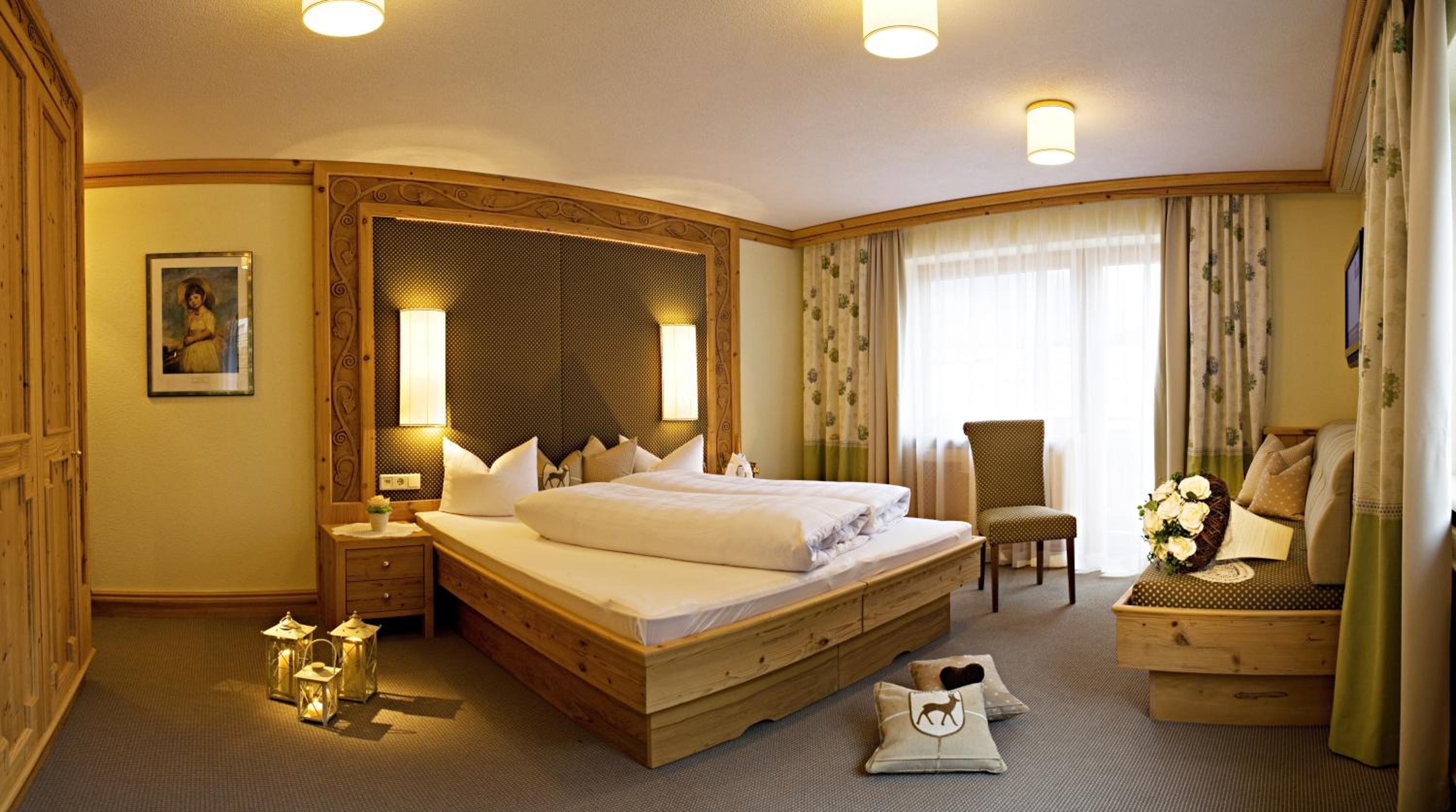 Double Room with Balcony (3 Adults) photo 2