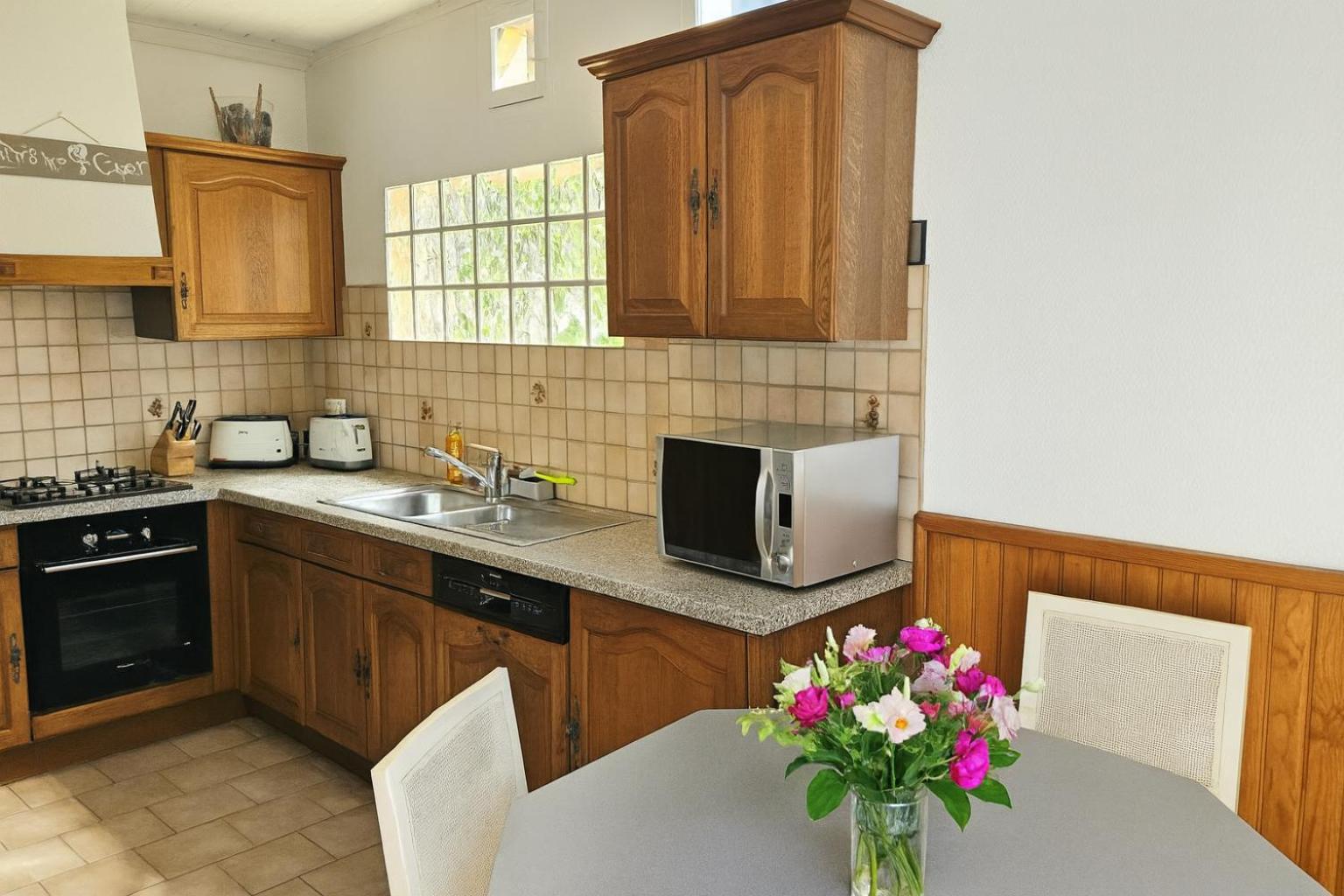 Three-Bedroom House photo 2