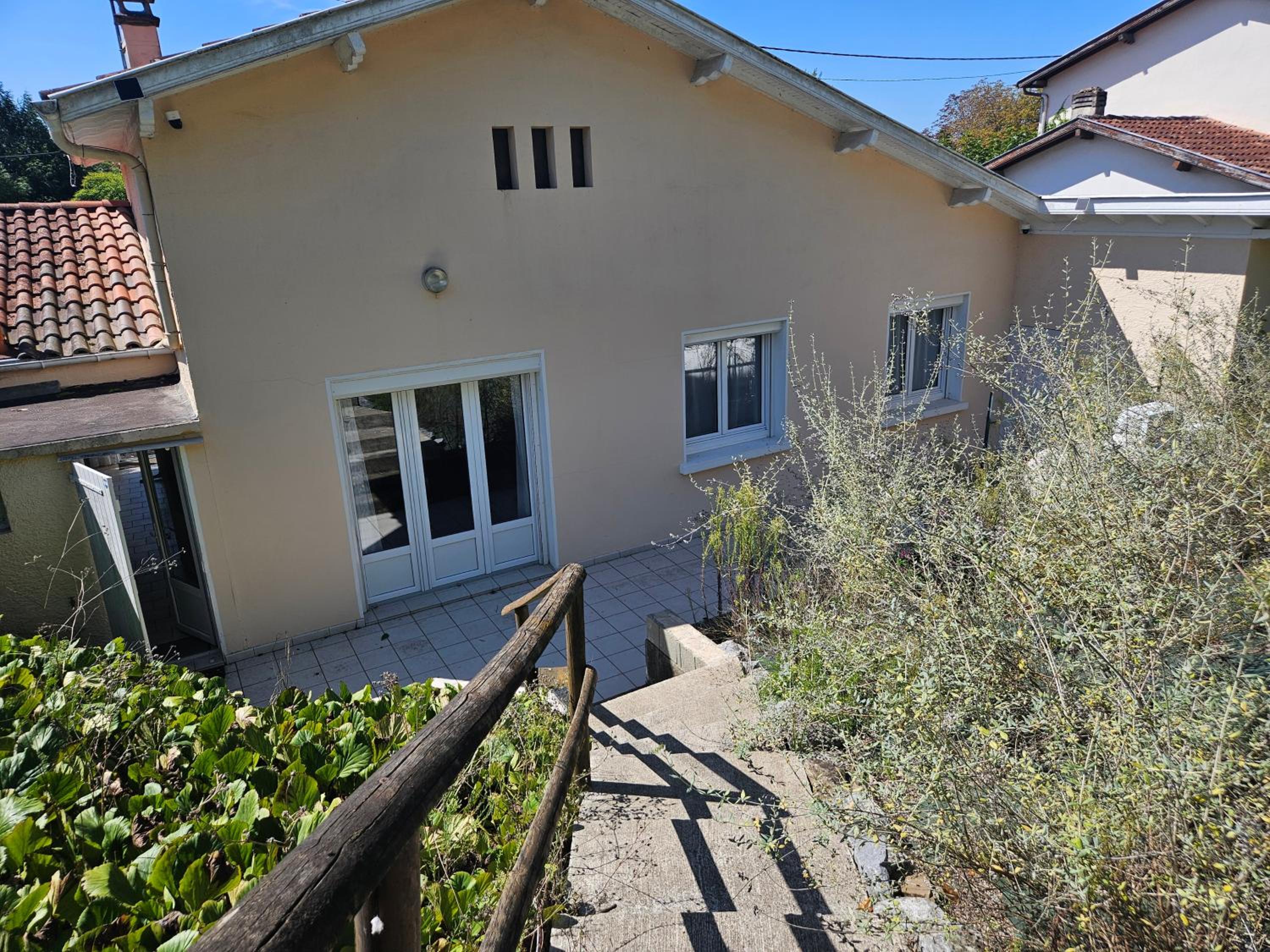 Three-Bedroom House photo 1