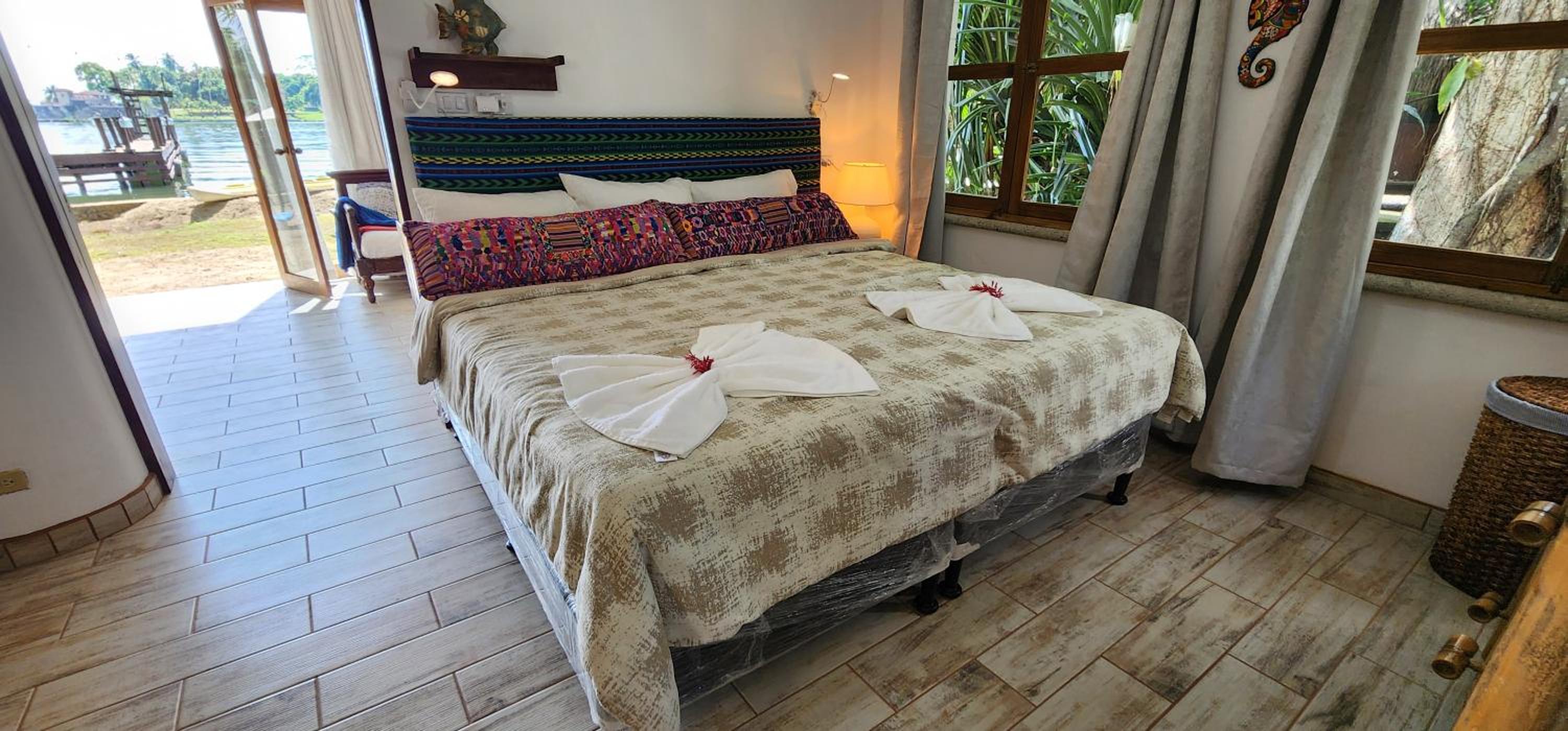 Superior One-Bedroom Apartment