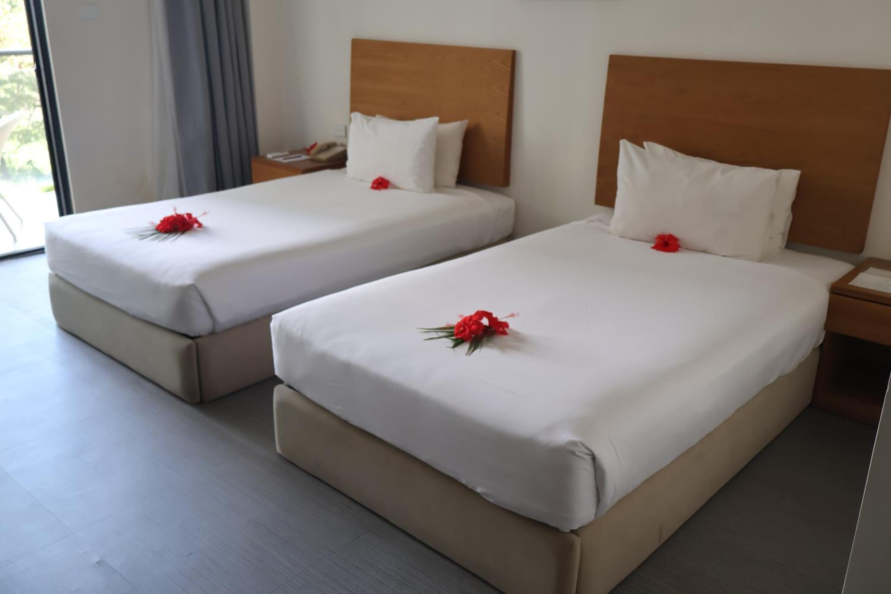 Twin Room with Sunset View photo 2