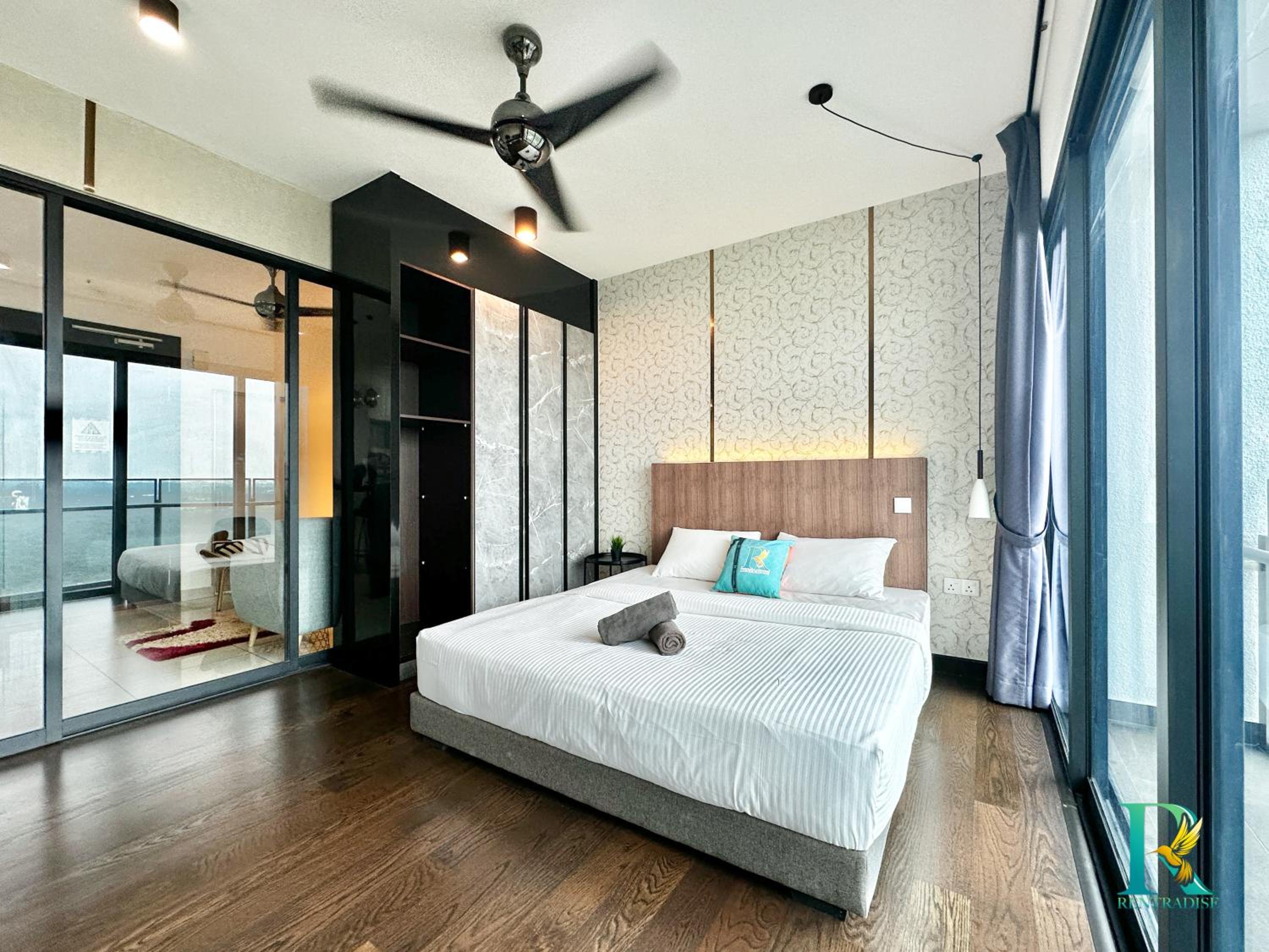 Apartment with View and Balcony photo 1