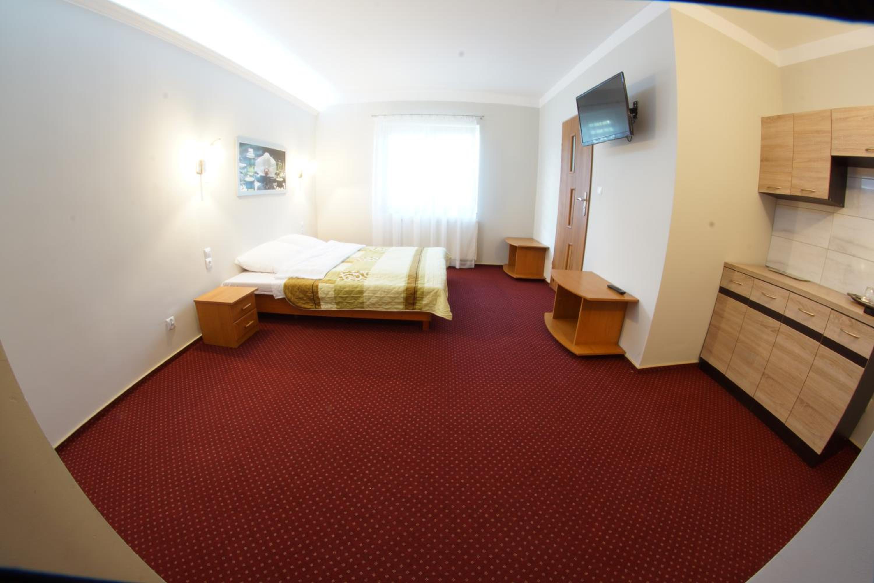 Quadruple Room - Photo 1