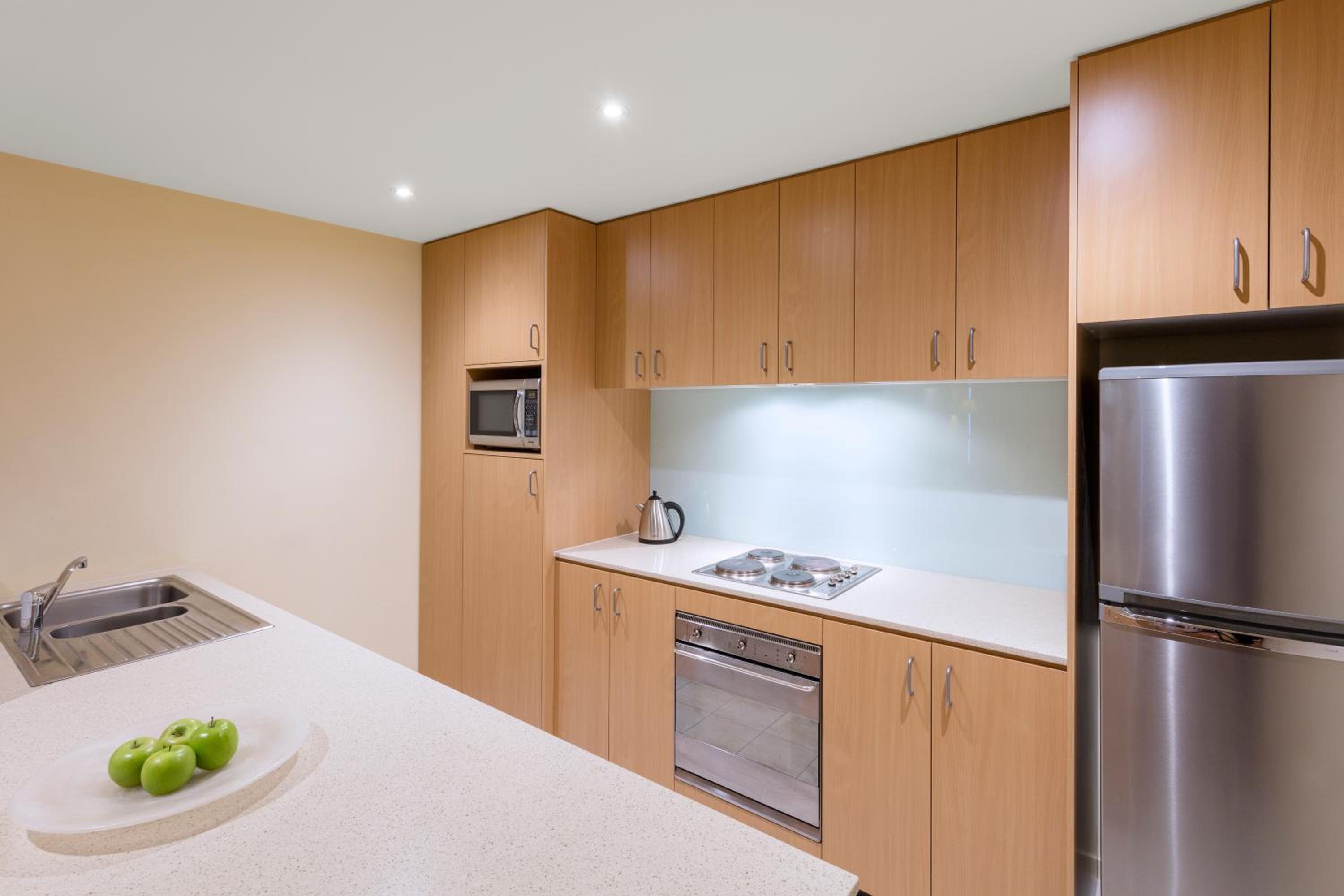 One-Bedroom Apartment thumbnail 5