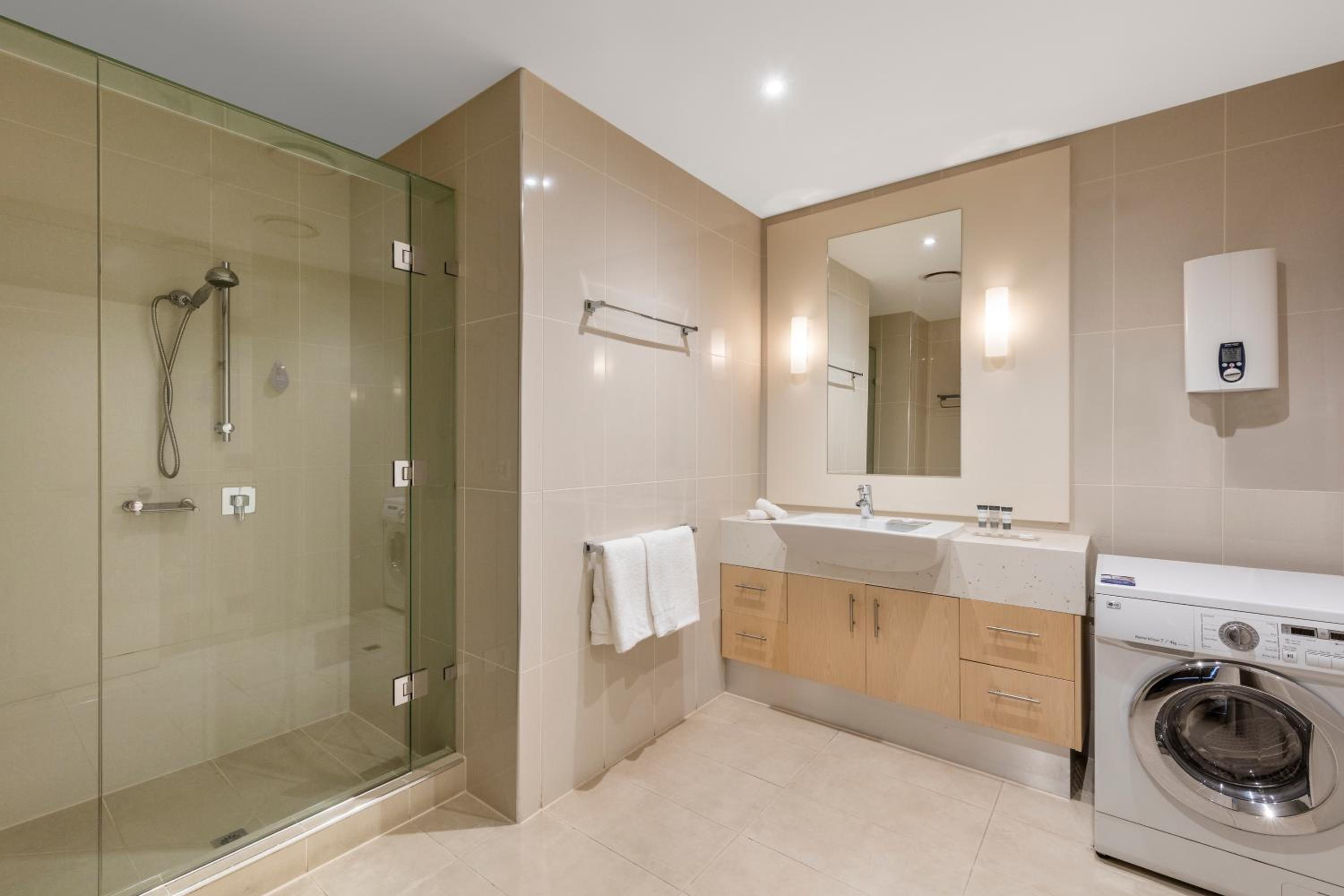 One-Bedroom Apartment - Sky High