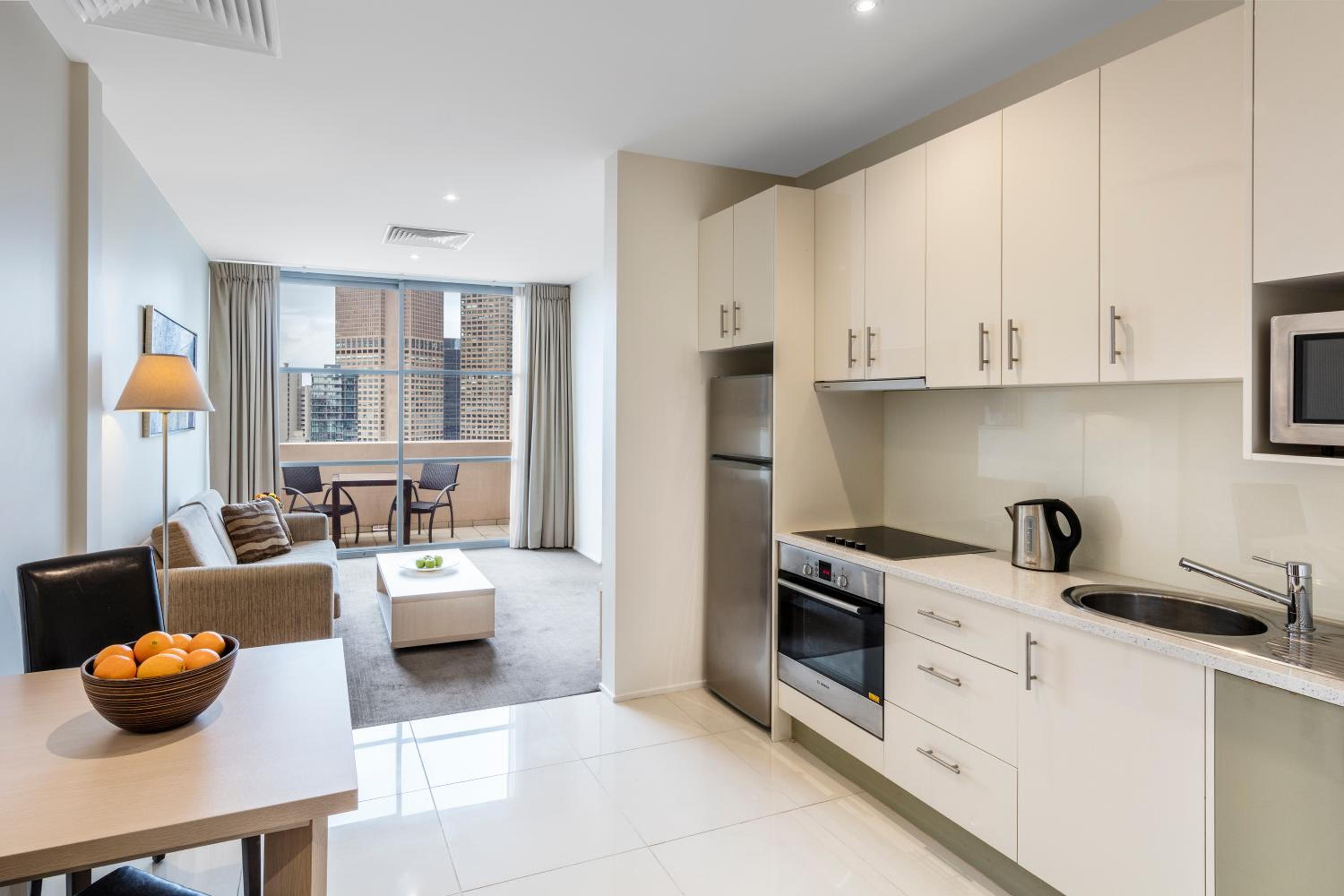 One-Bedroom Apartment - Sky High - No Housekeeping