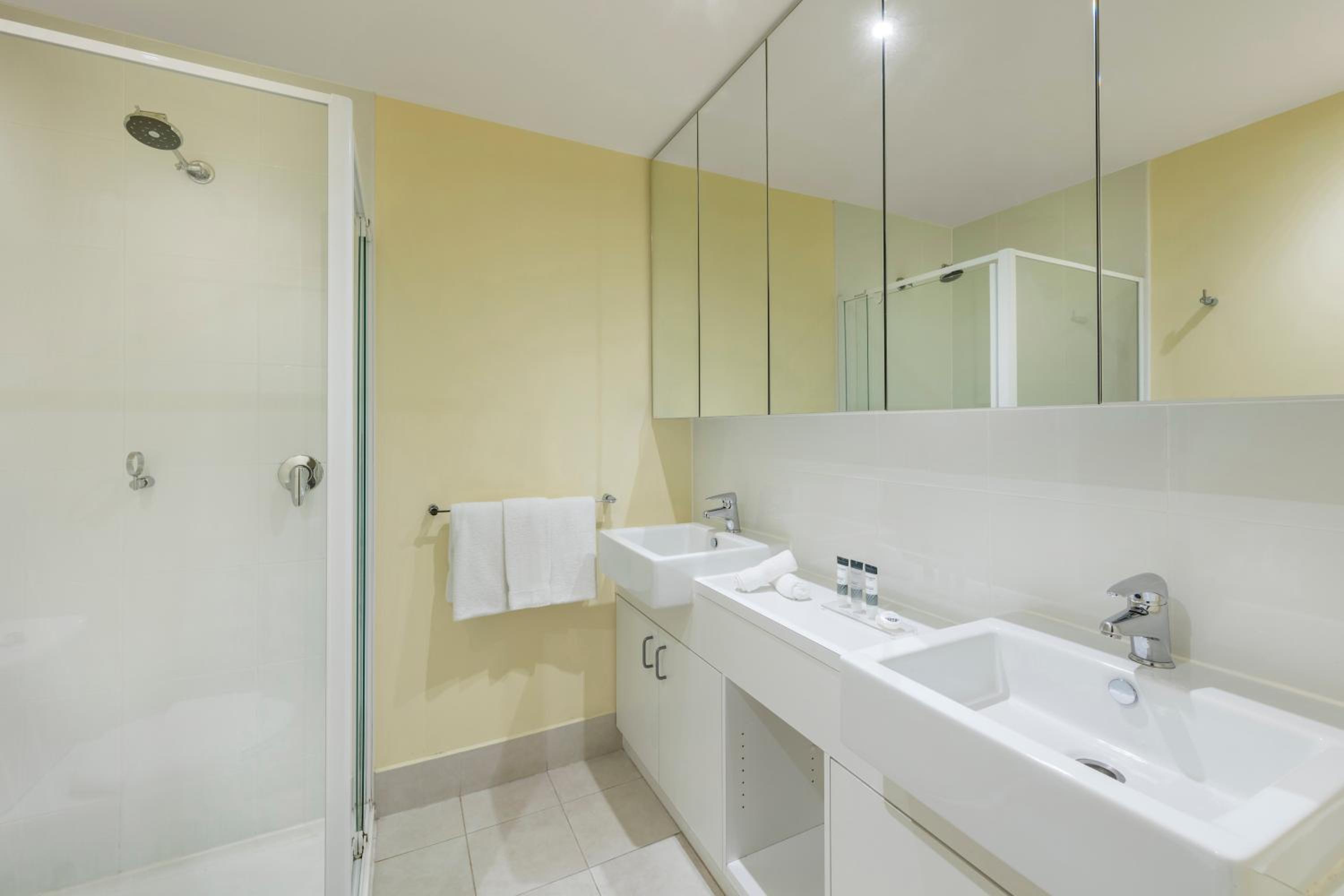 Two-Bedroom Two-Bathroom Apartment thumbnail 5