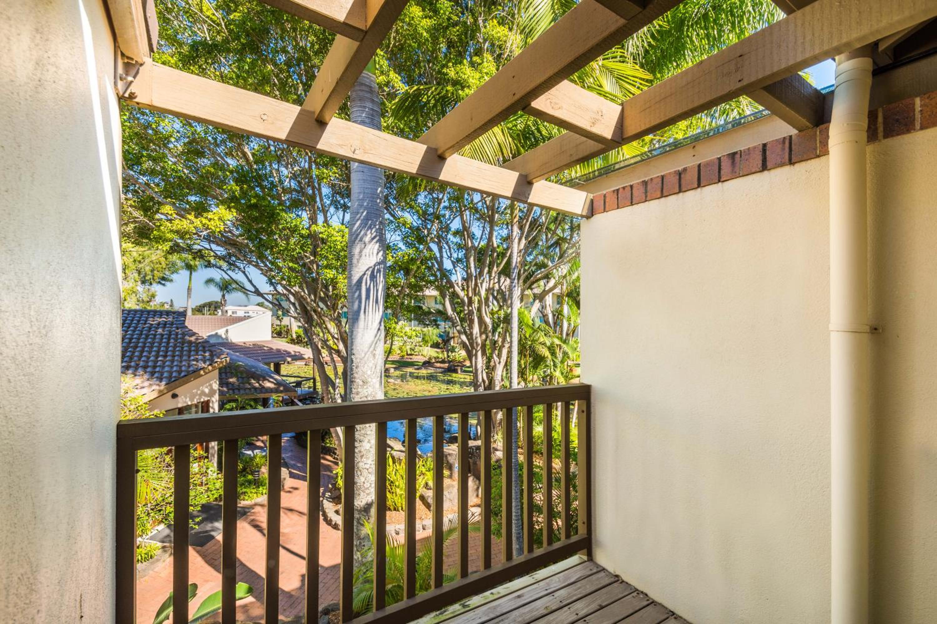 Three-Bedroom Villa - Photo 11