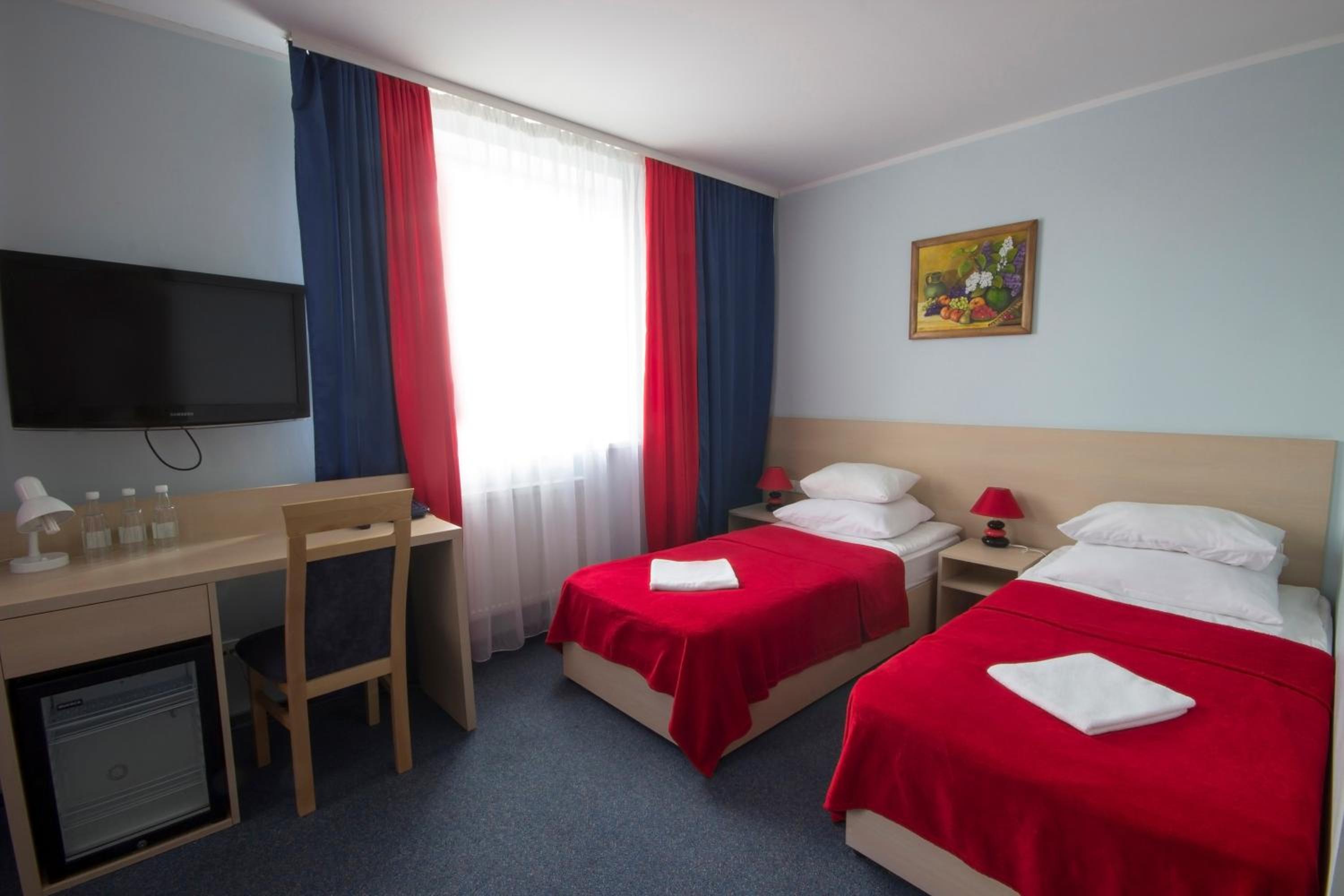 Twin Room - Photo 1