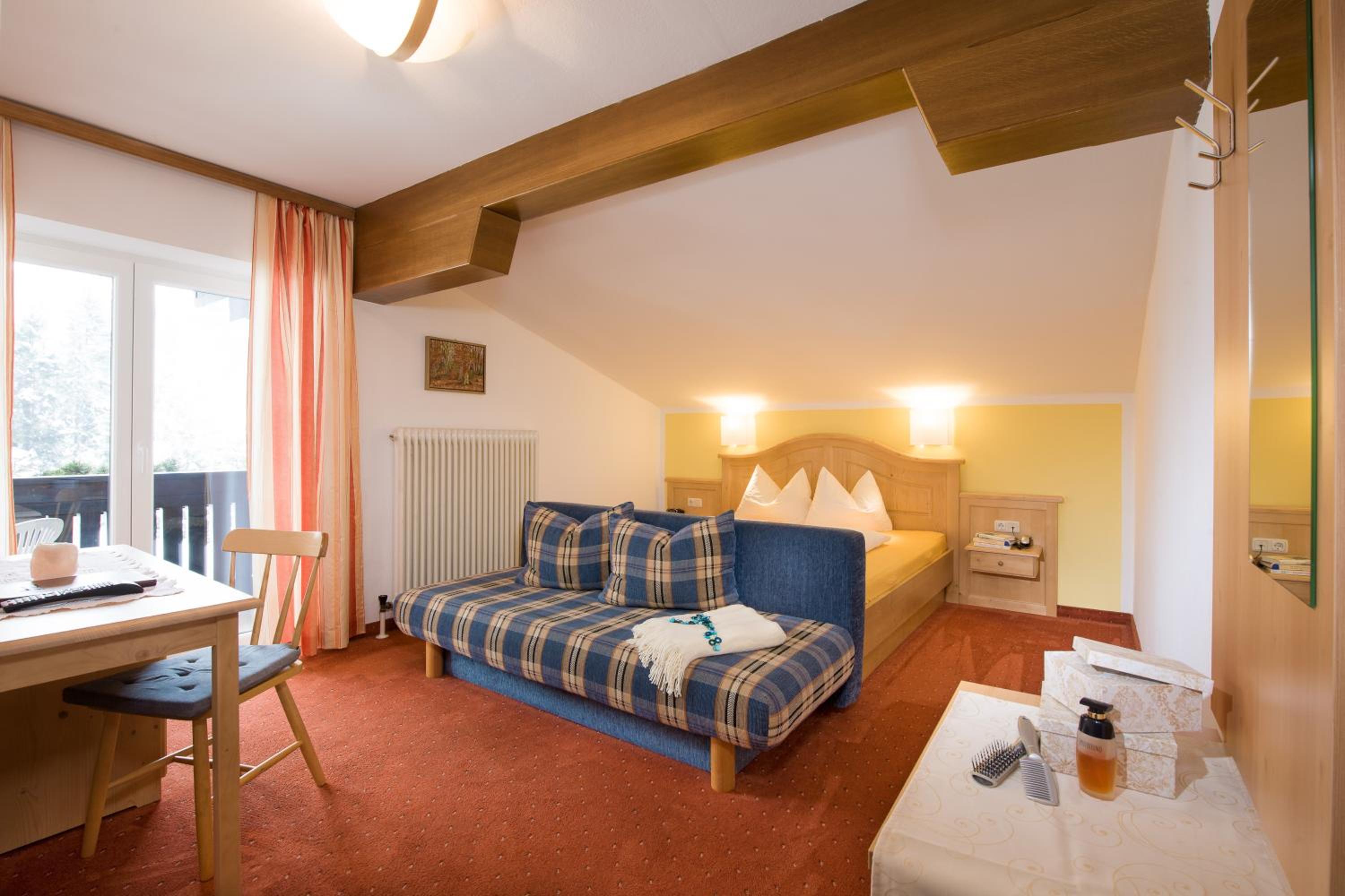 Double Room with Balcony or Terrace photo 3