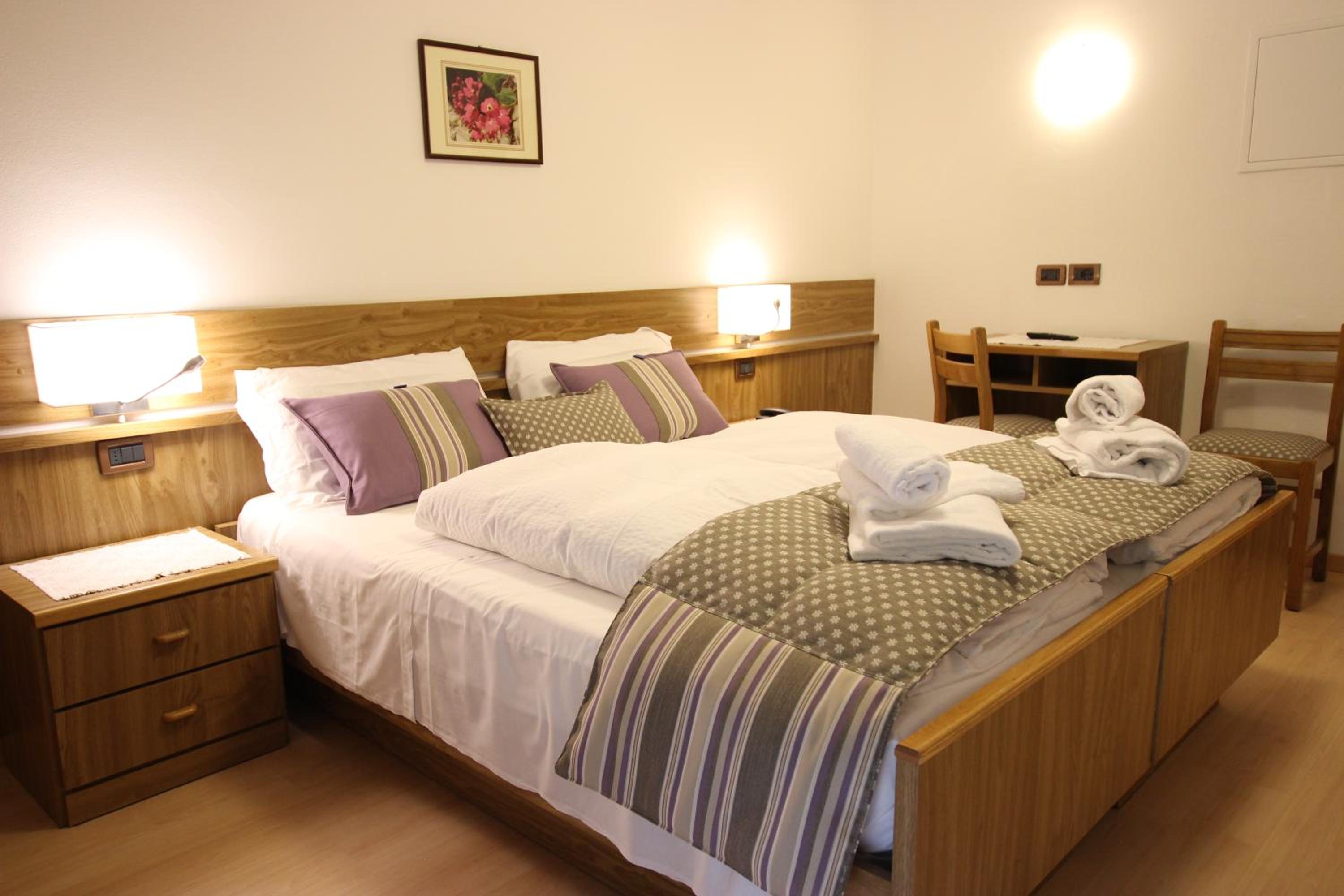 Double or Twin Room photo 2