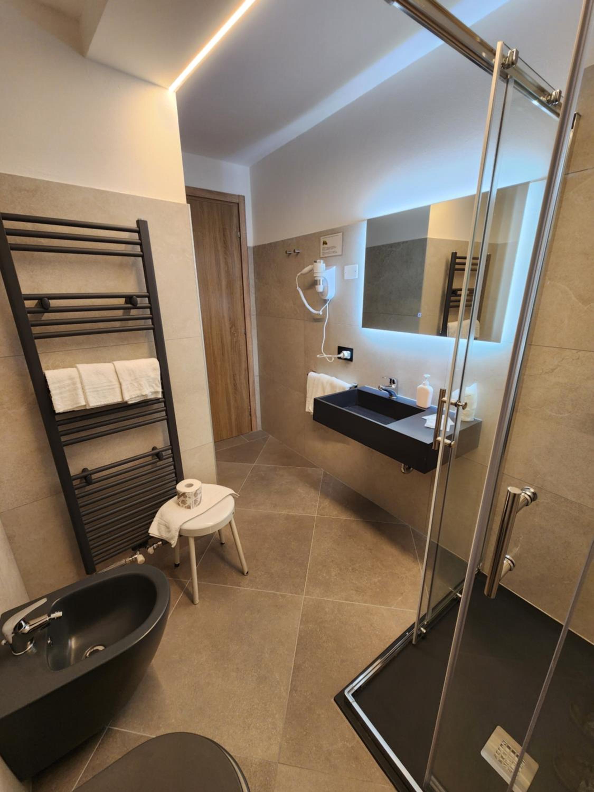Suite with Mountain View