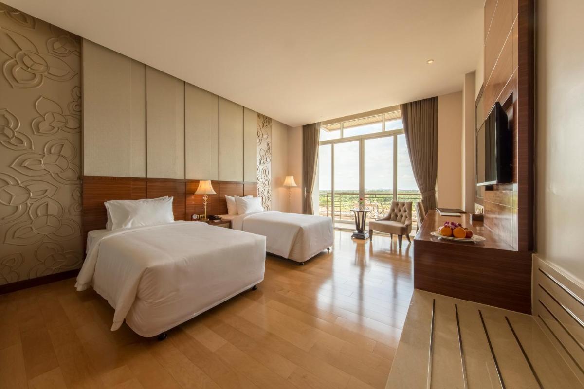 Deluxe Double or Twin Room photo 3
