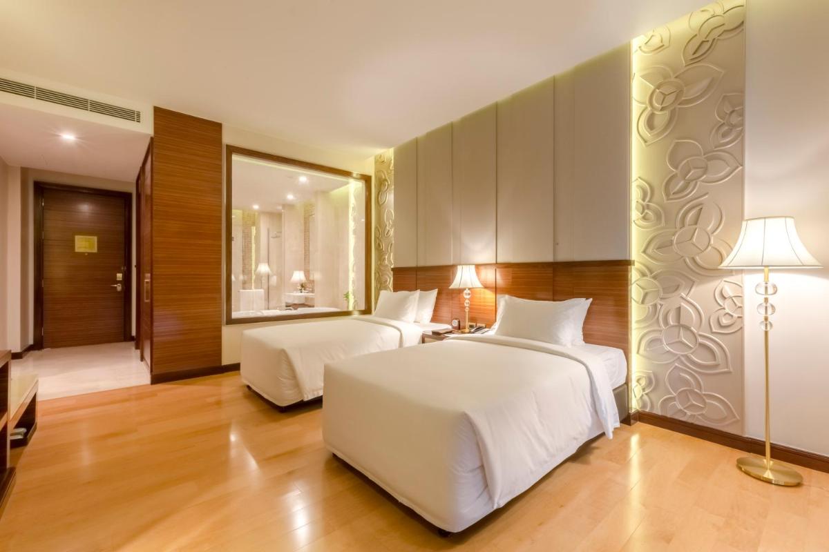 Deluxe Double or Twin Room photo 2