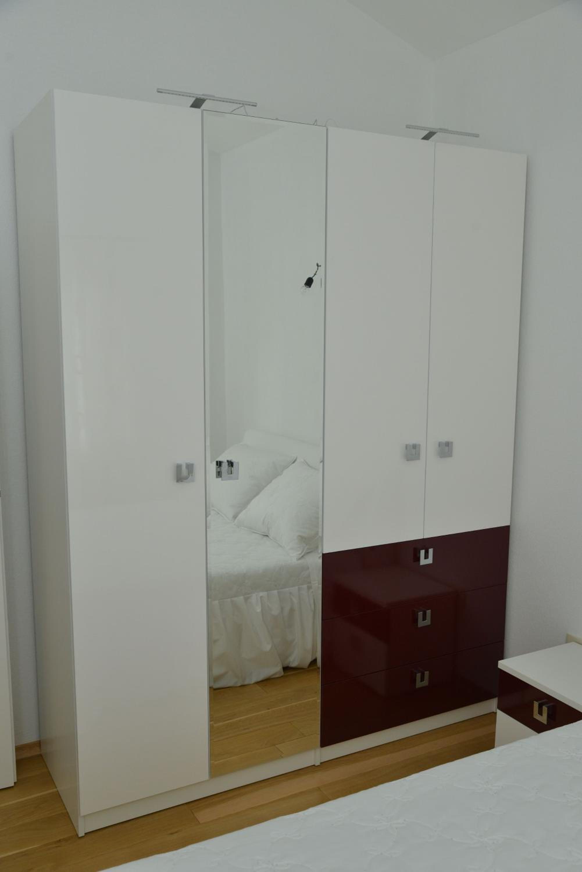 Apartment with Mountain View photo 1