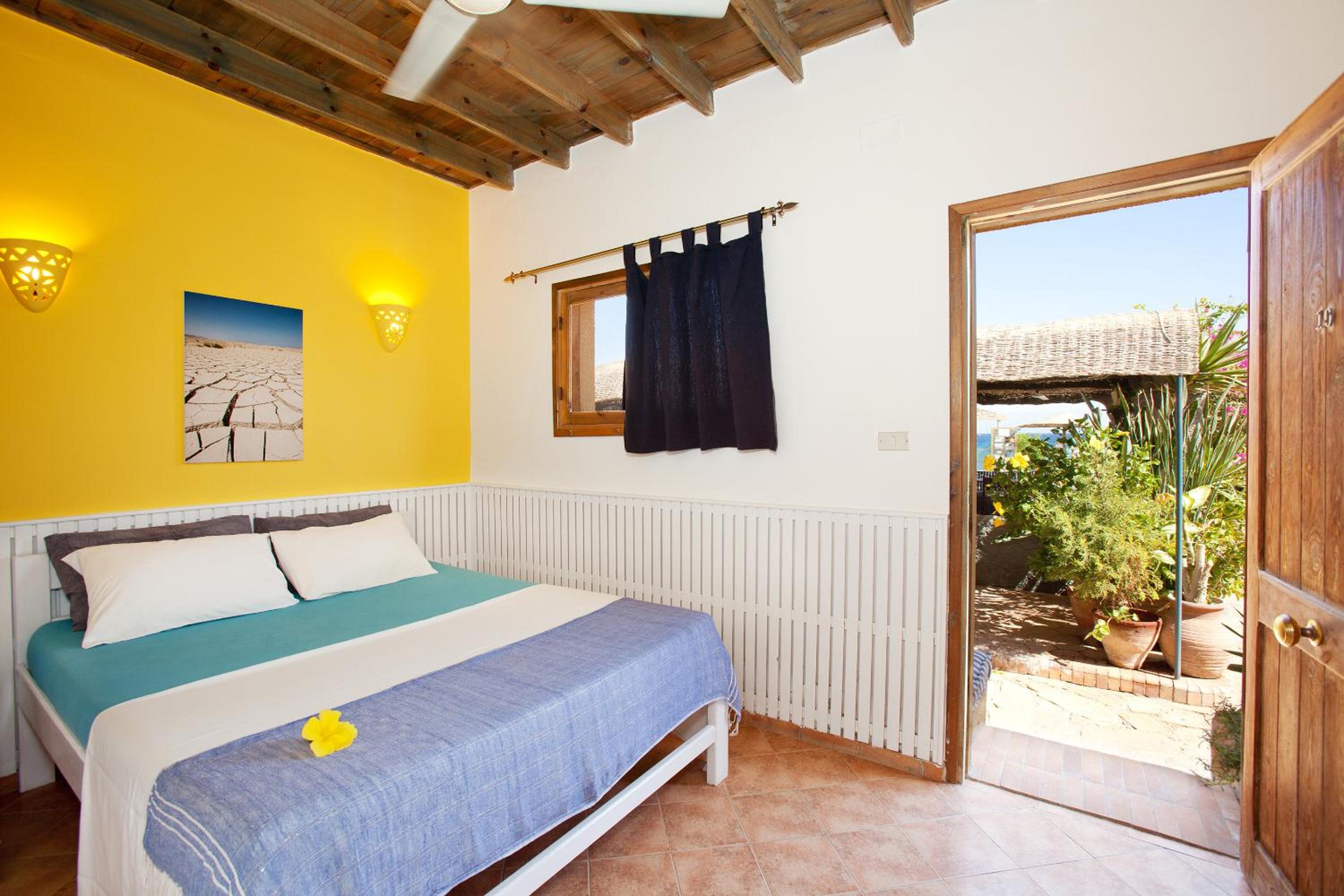 Standard Double or Twin Room - Photo 6