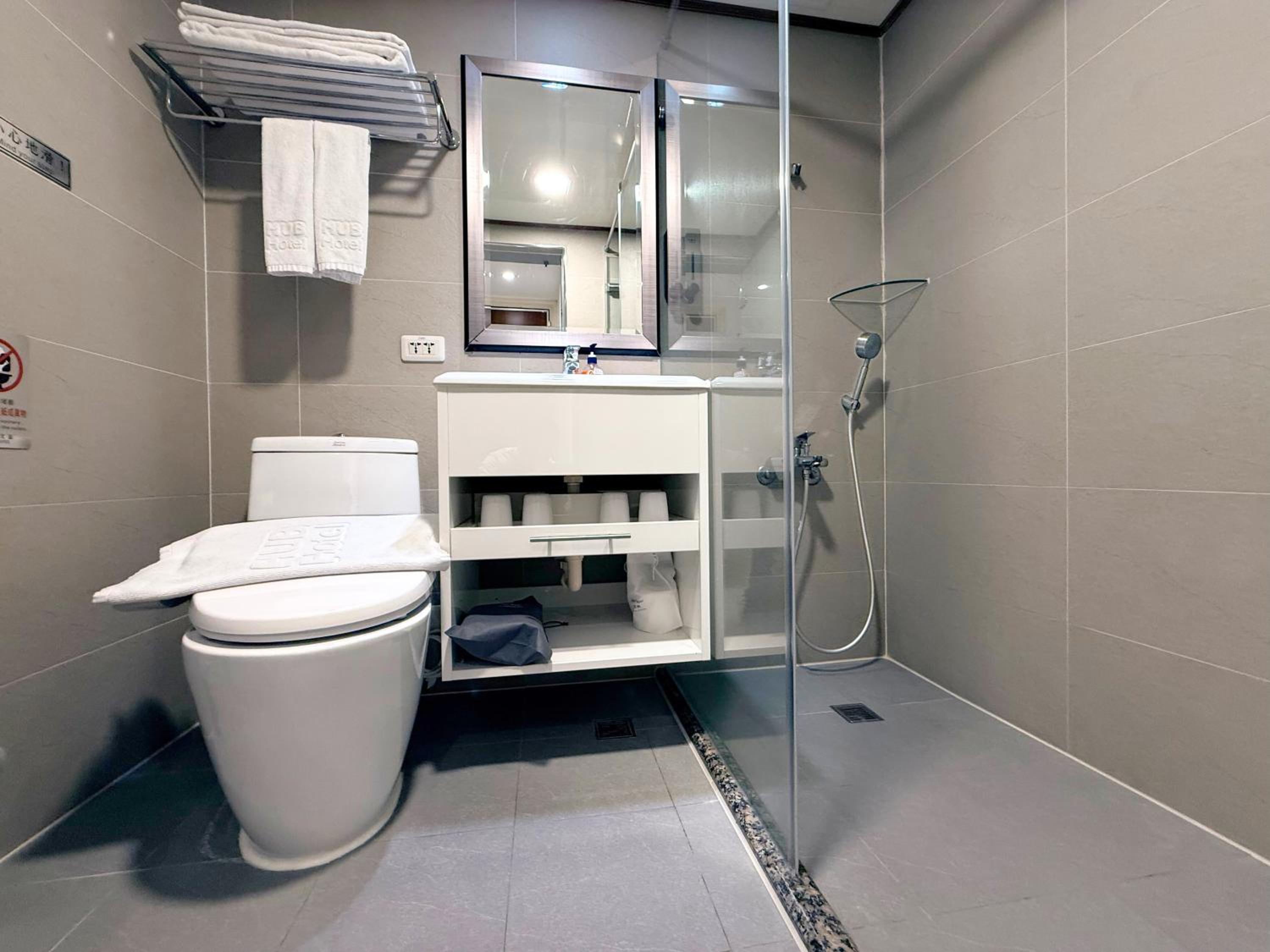 Deluxe Twin Room photo 2