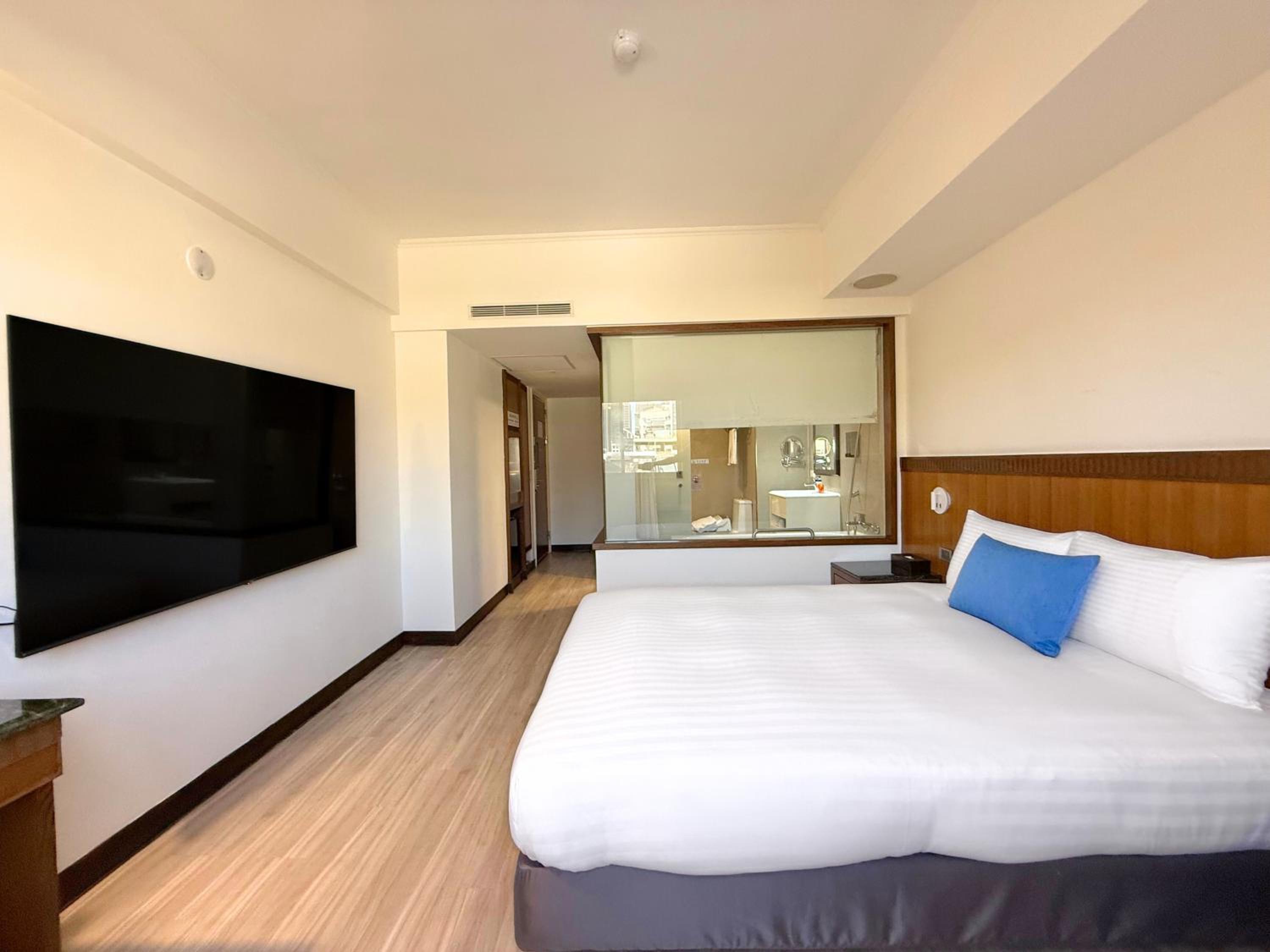 Deluxe Double Room photo 2