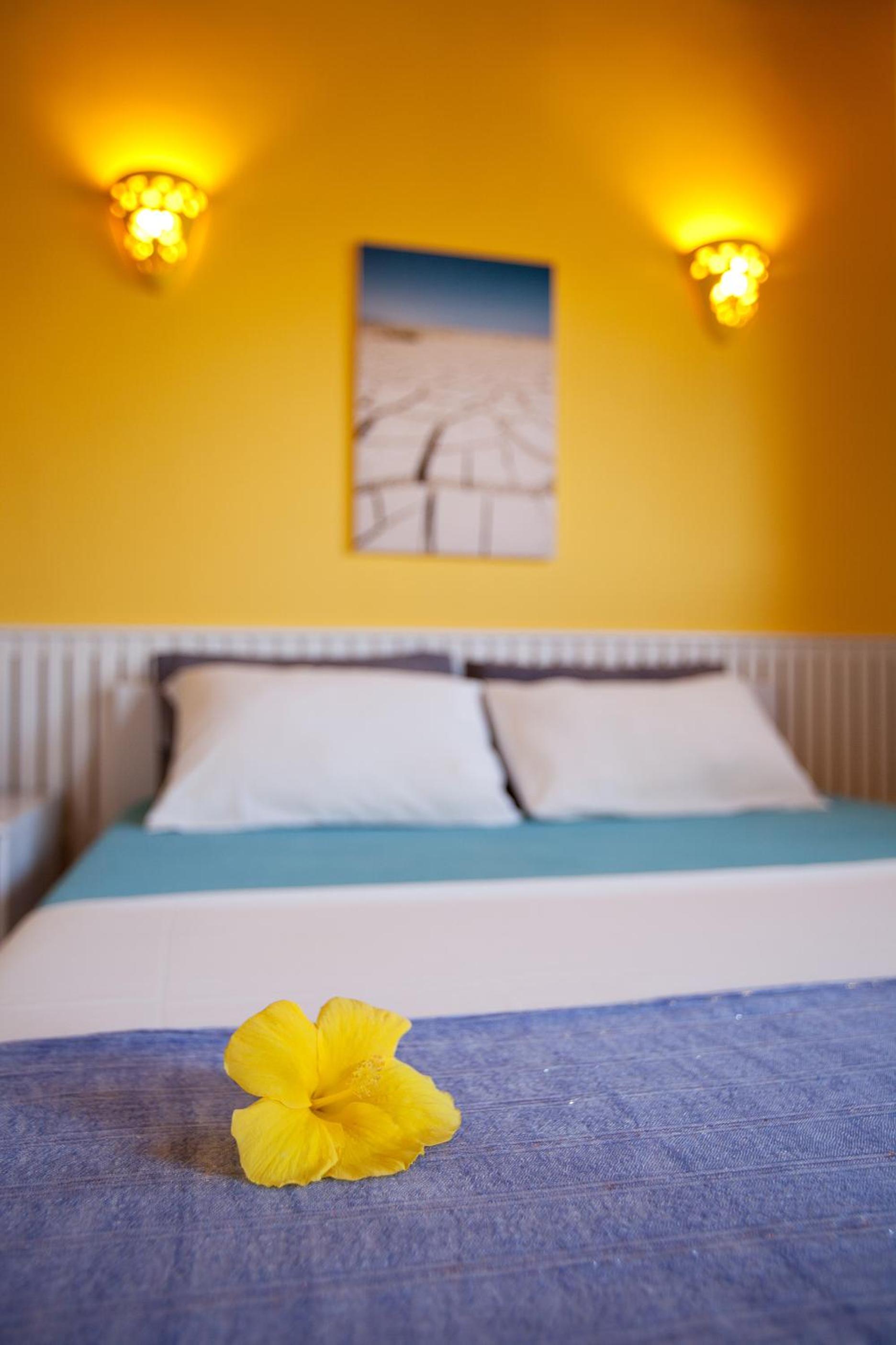 Standard Double or Twin Room - Photo 5