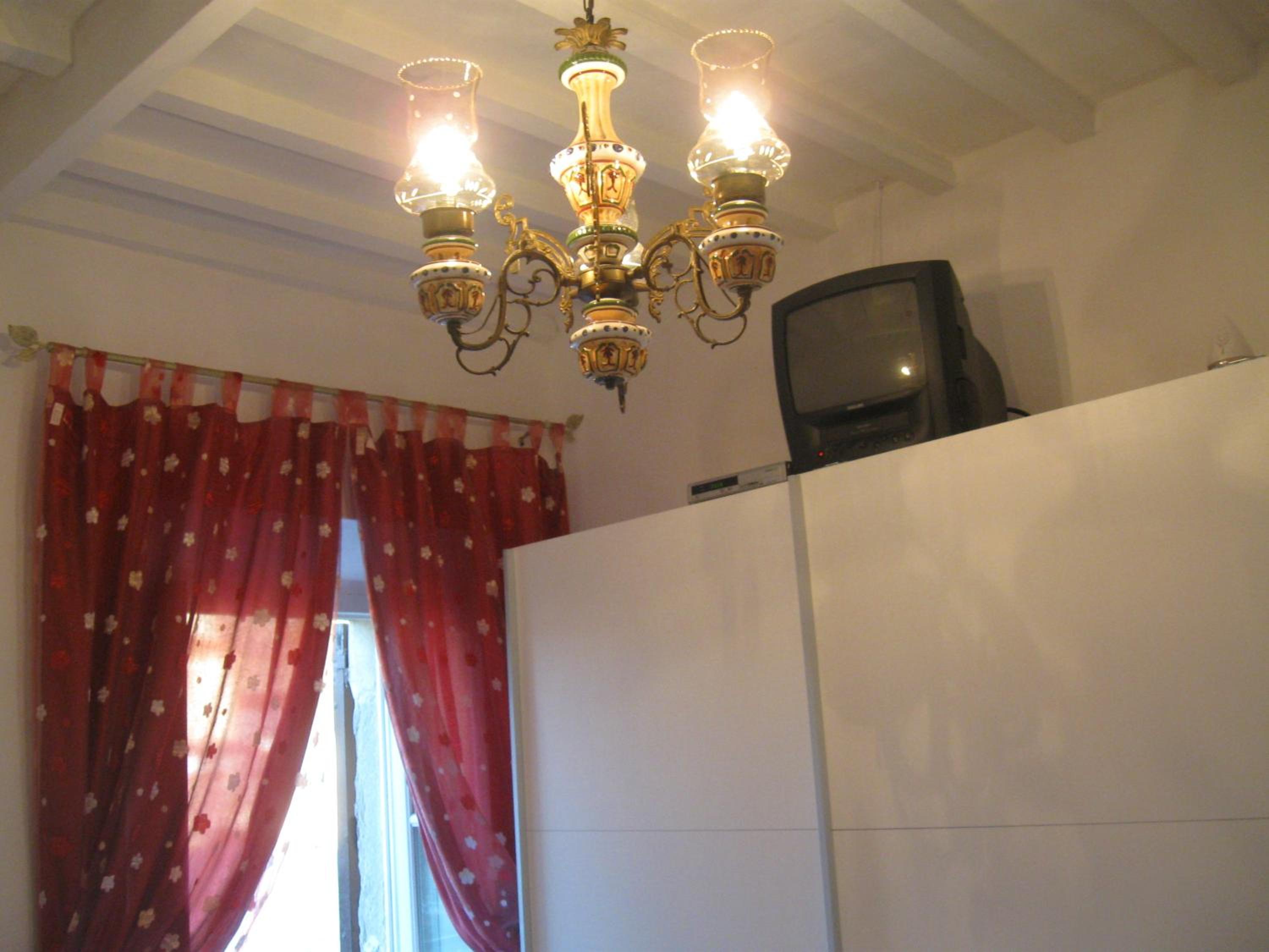 Double or Twin Room with Private Bathroom - Photo 3
