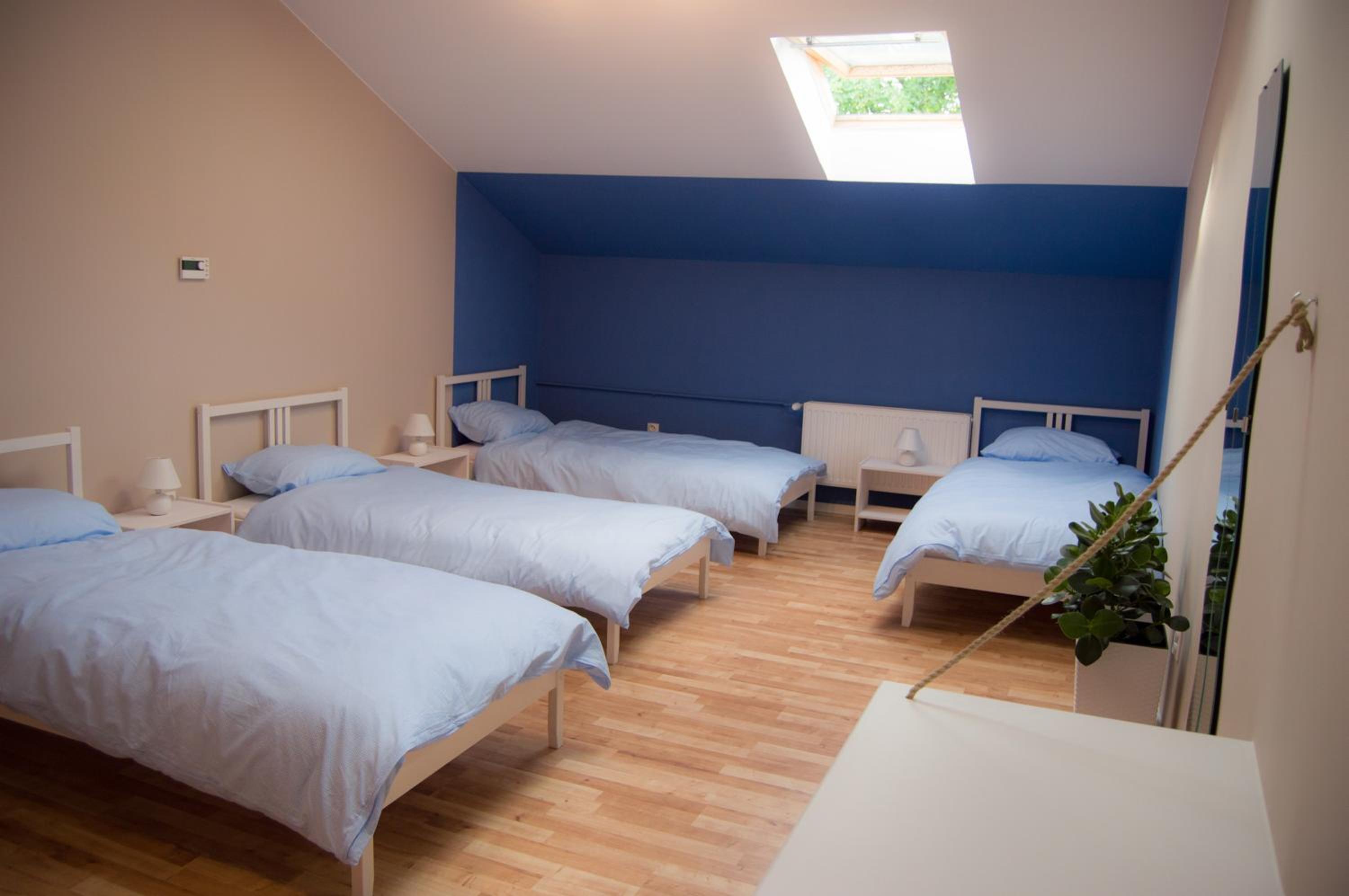 Quadruple Room with Shared Bathroom photo 3