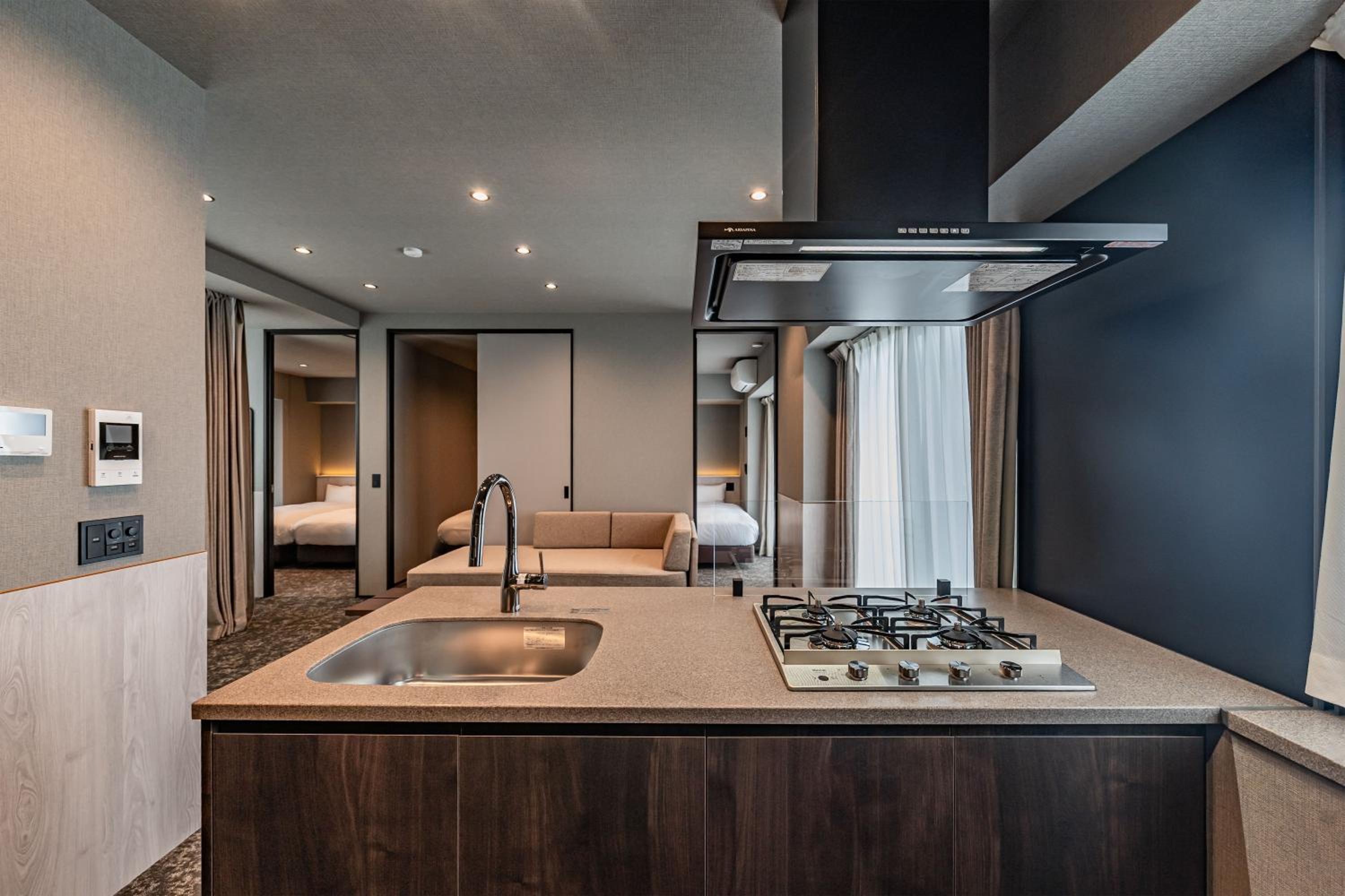 Deluxe Suite - Top Floor