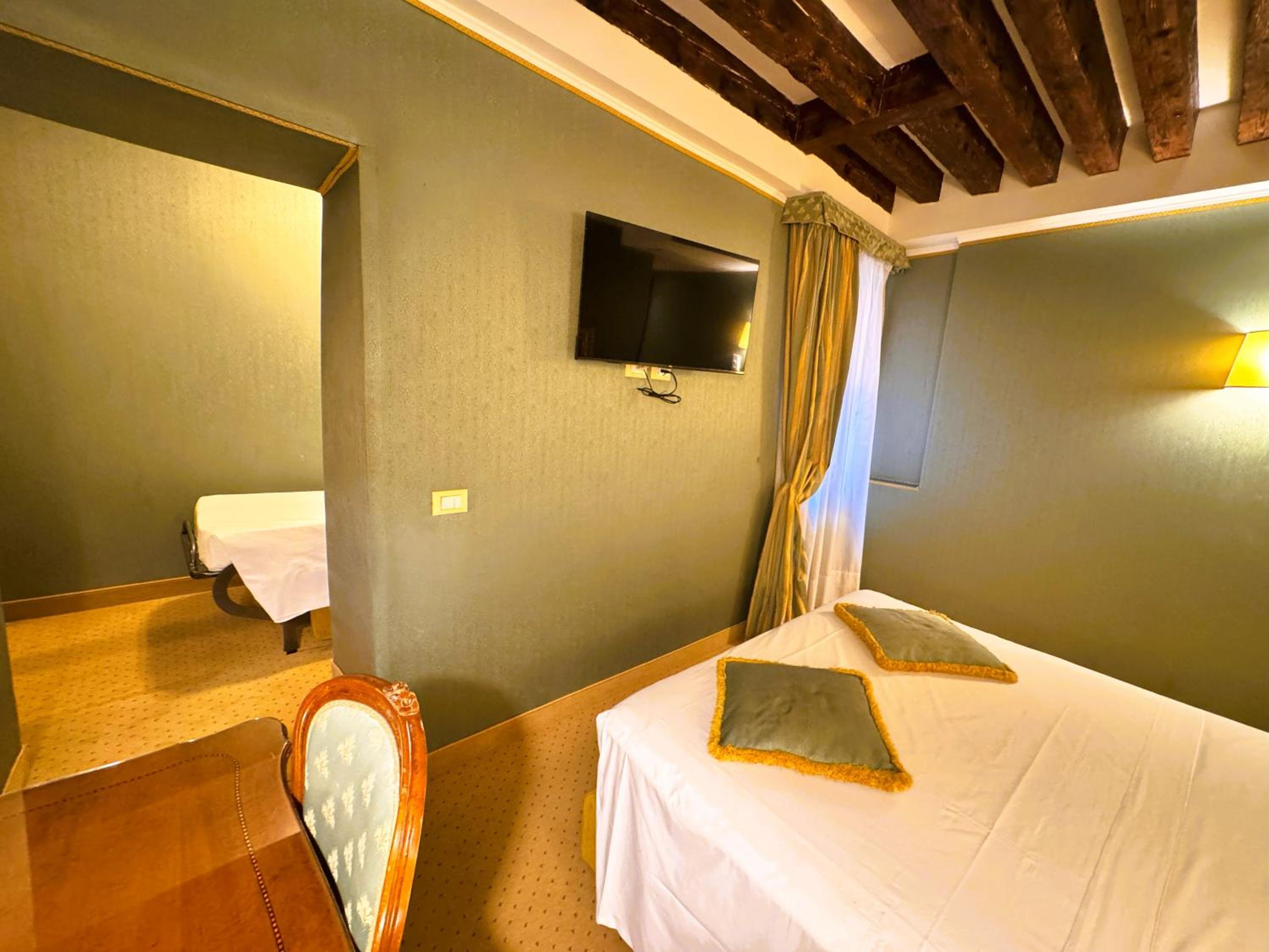 Superior Quadruple Room