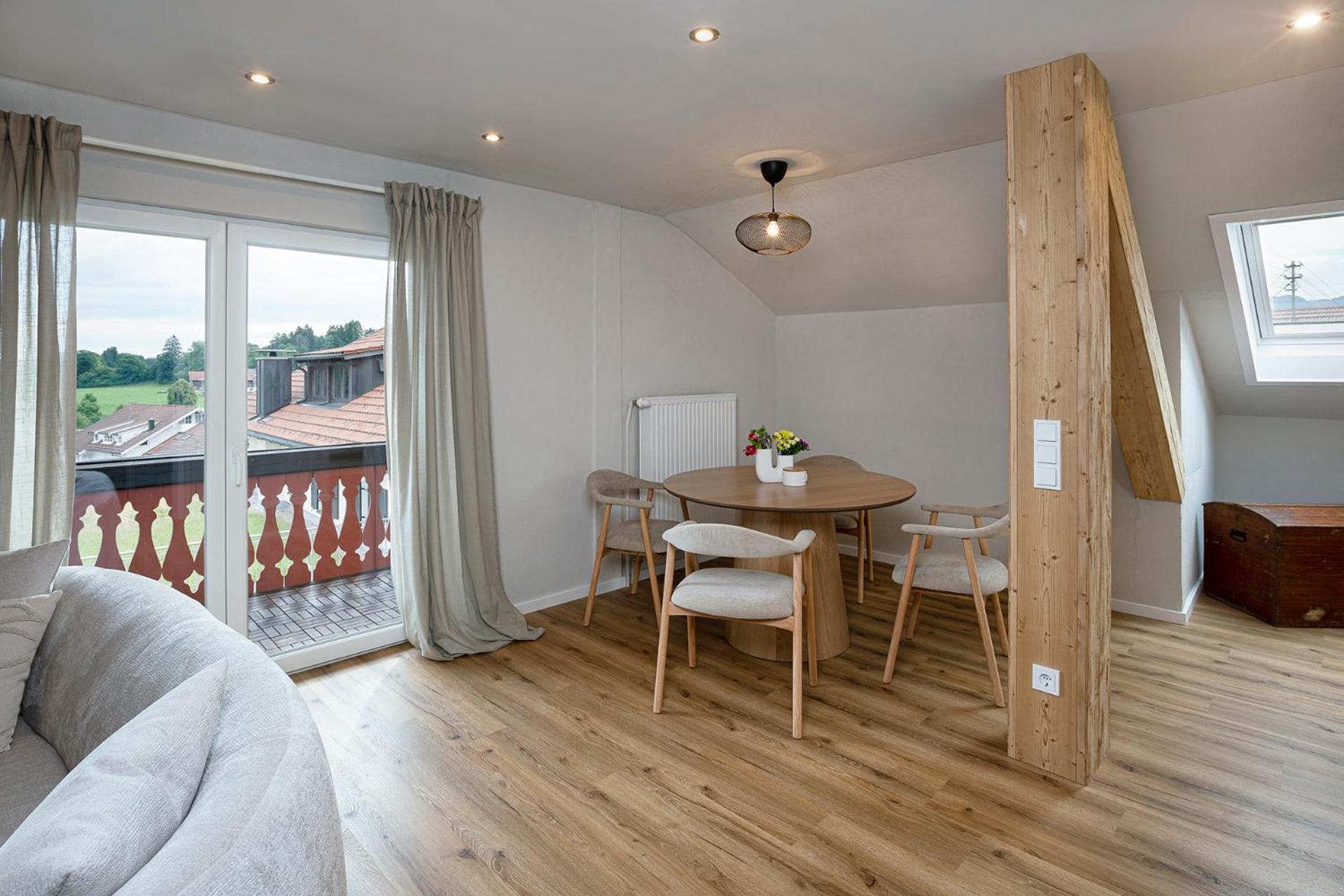 One-Bedroom Apartment with Balcony