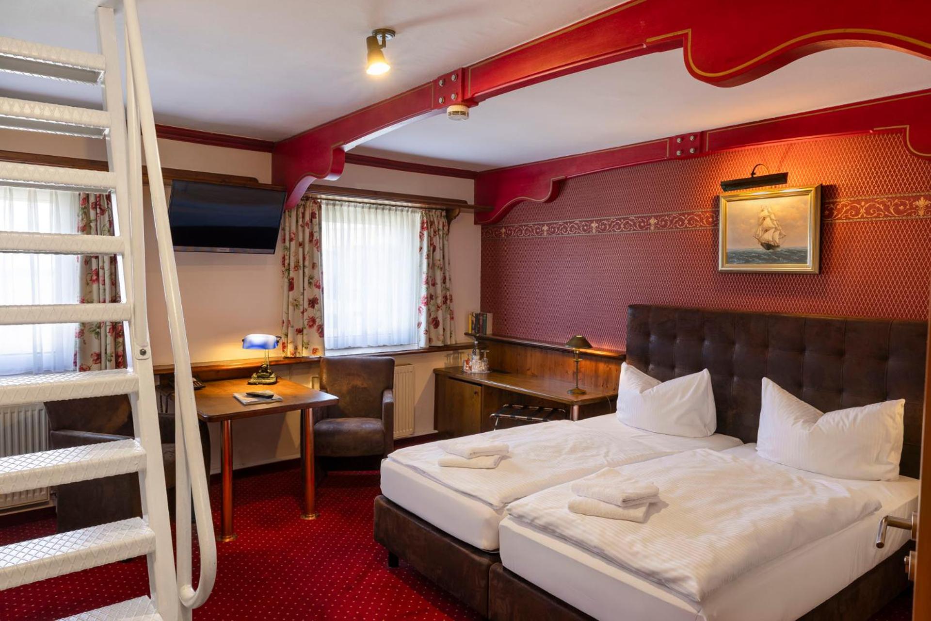 Double Room with Lake View photo 3