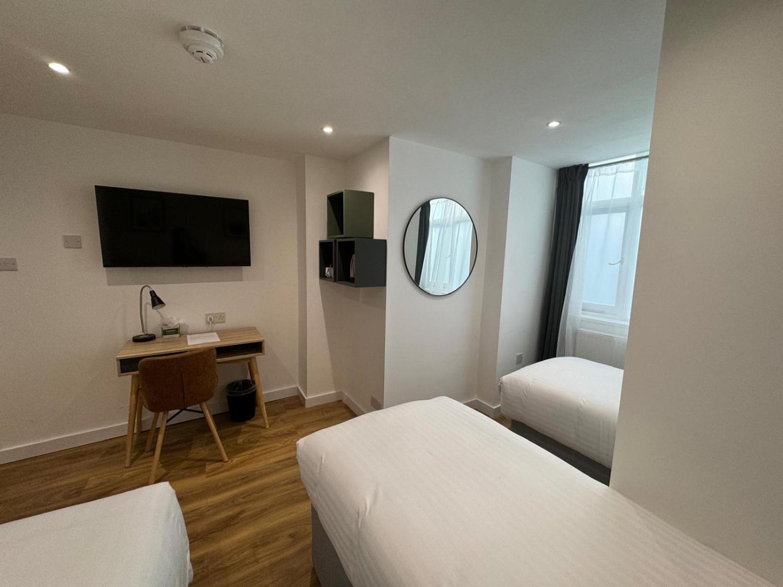 Premier Triple Room photo 1