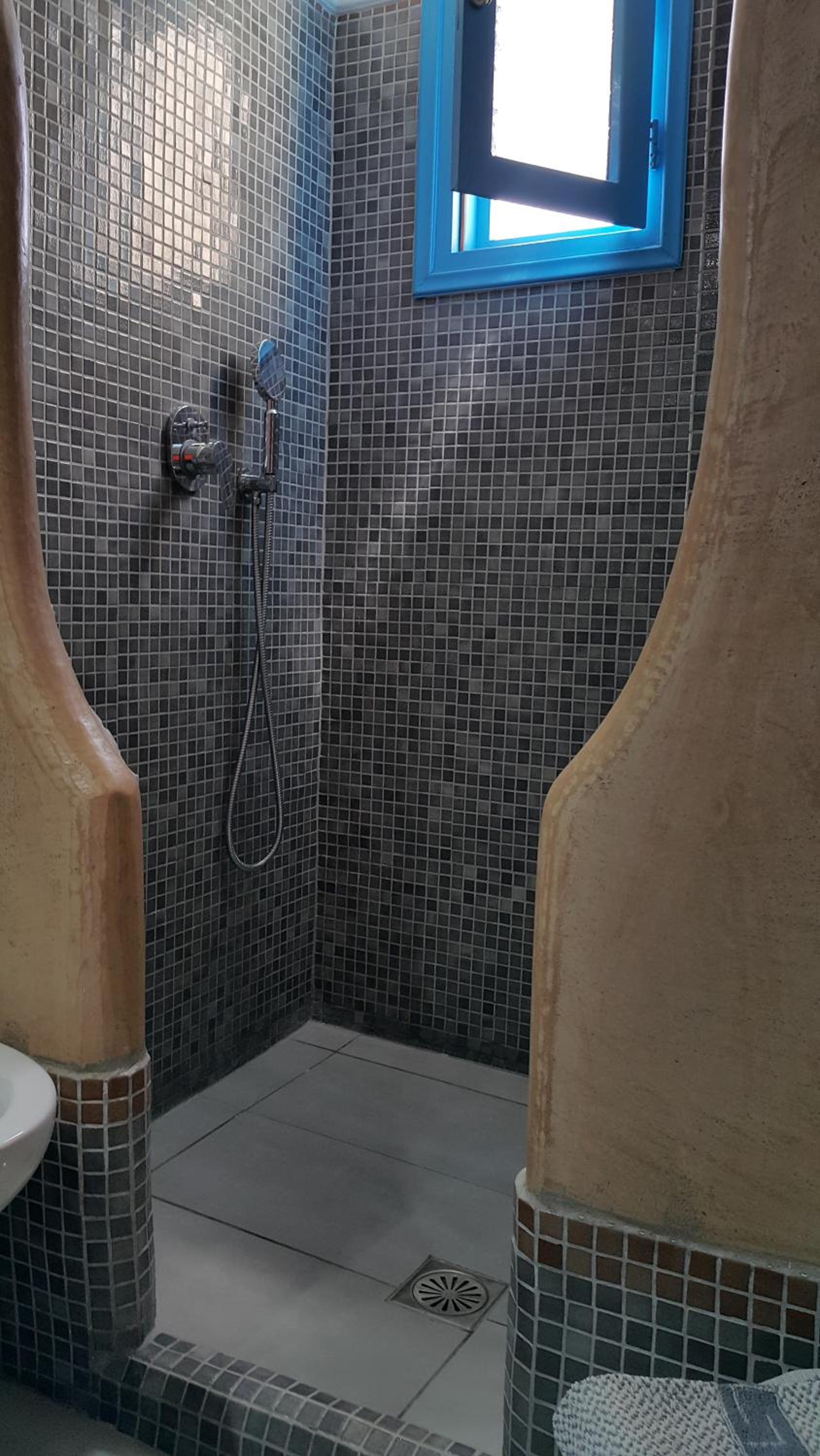 Studio (2 Adults) - Photo 16