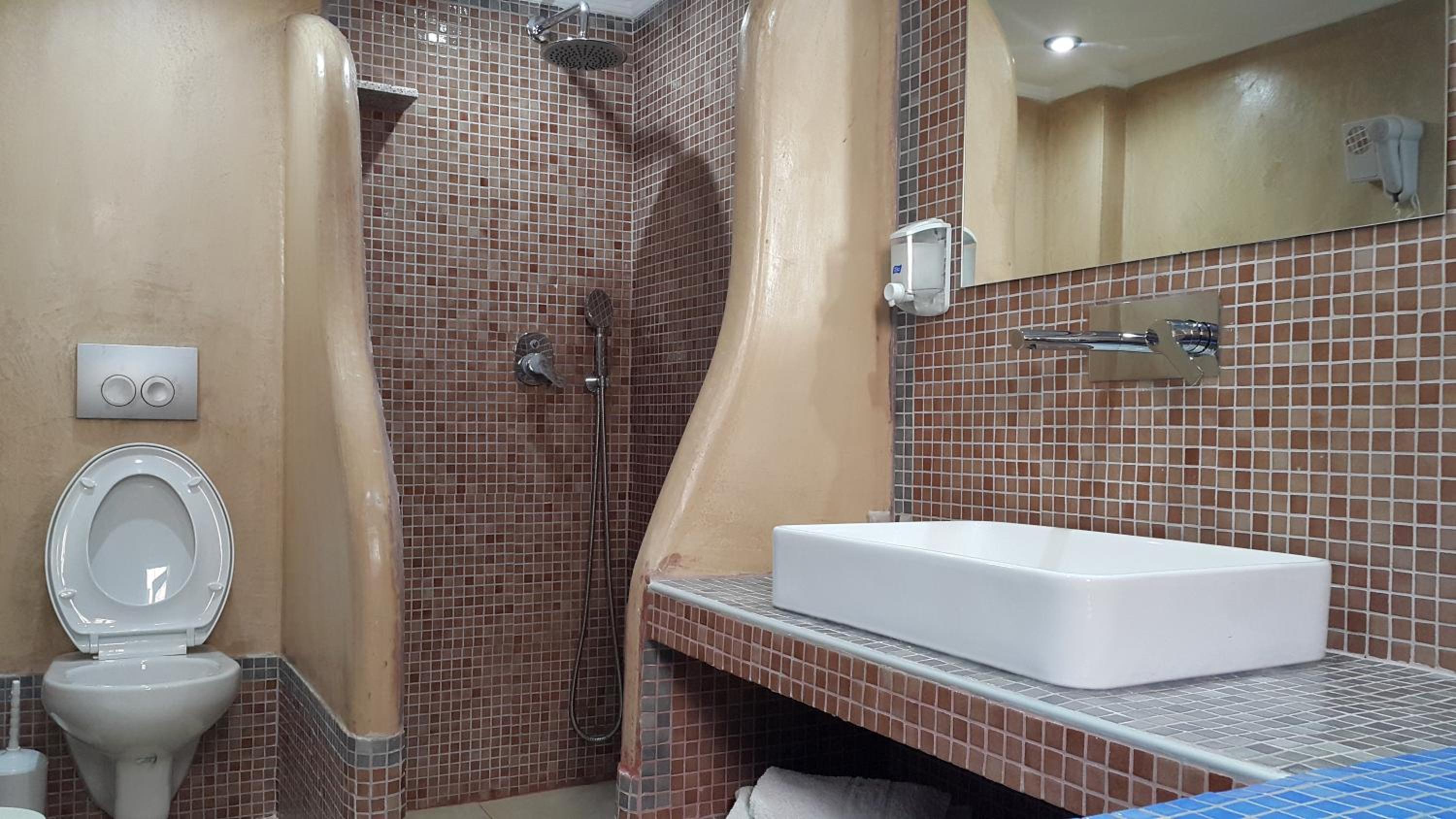 Superior Studio with Outdoor Jetted Tub - Photo 3