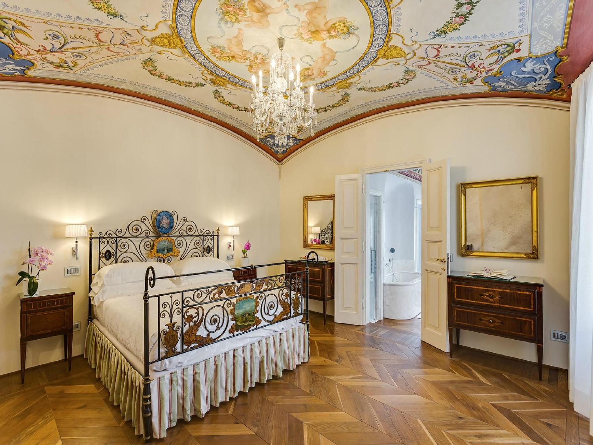 Junior Suite with Spa Bath