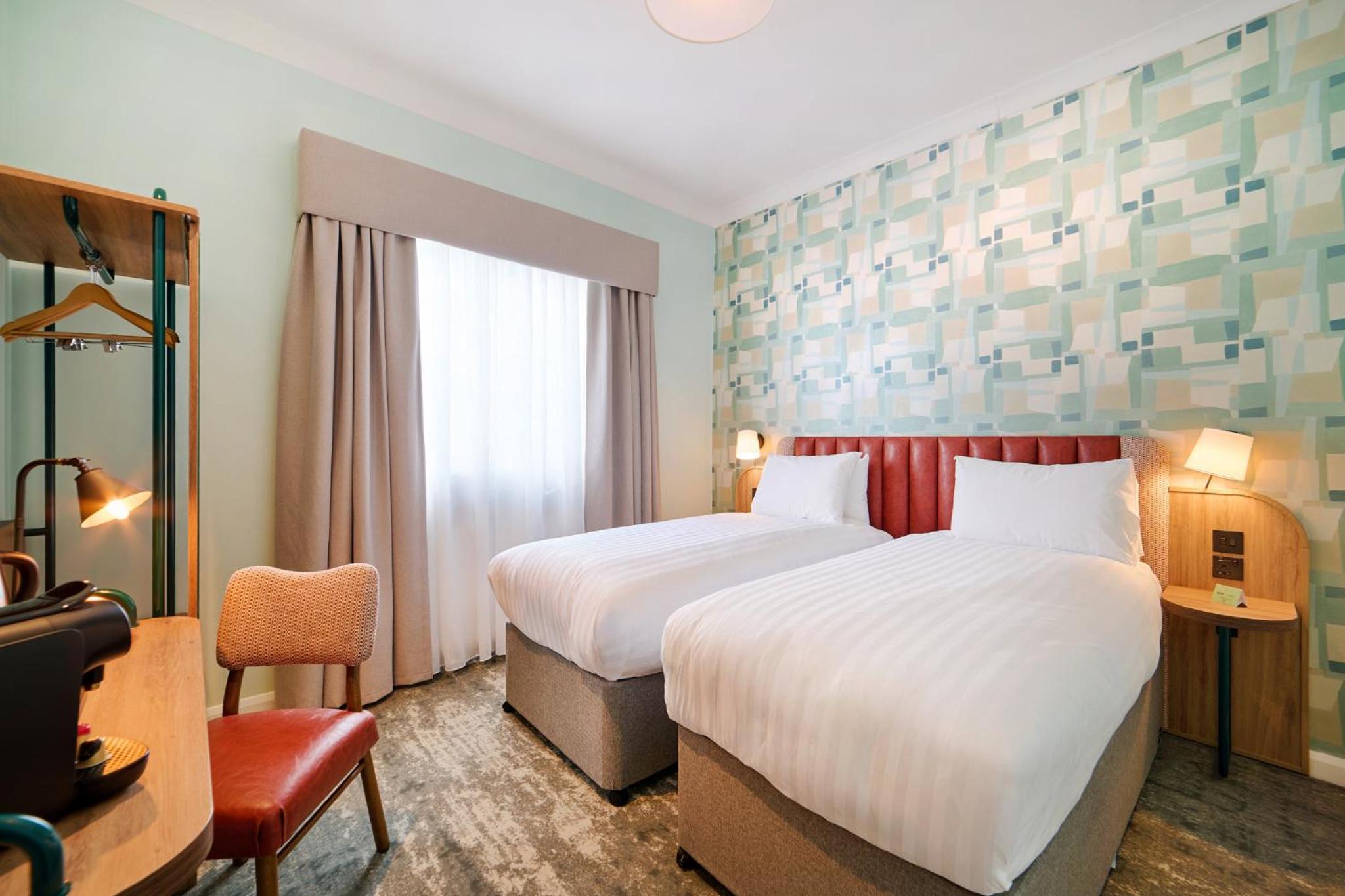 Premium Twin Room - Photo 5