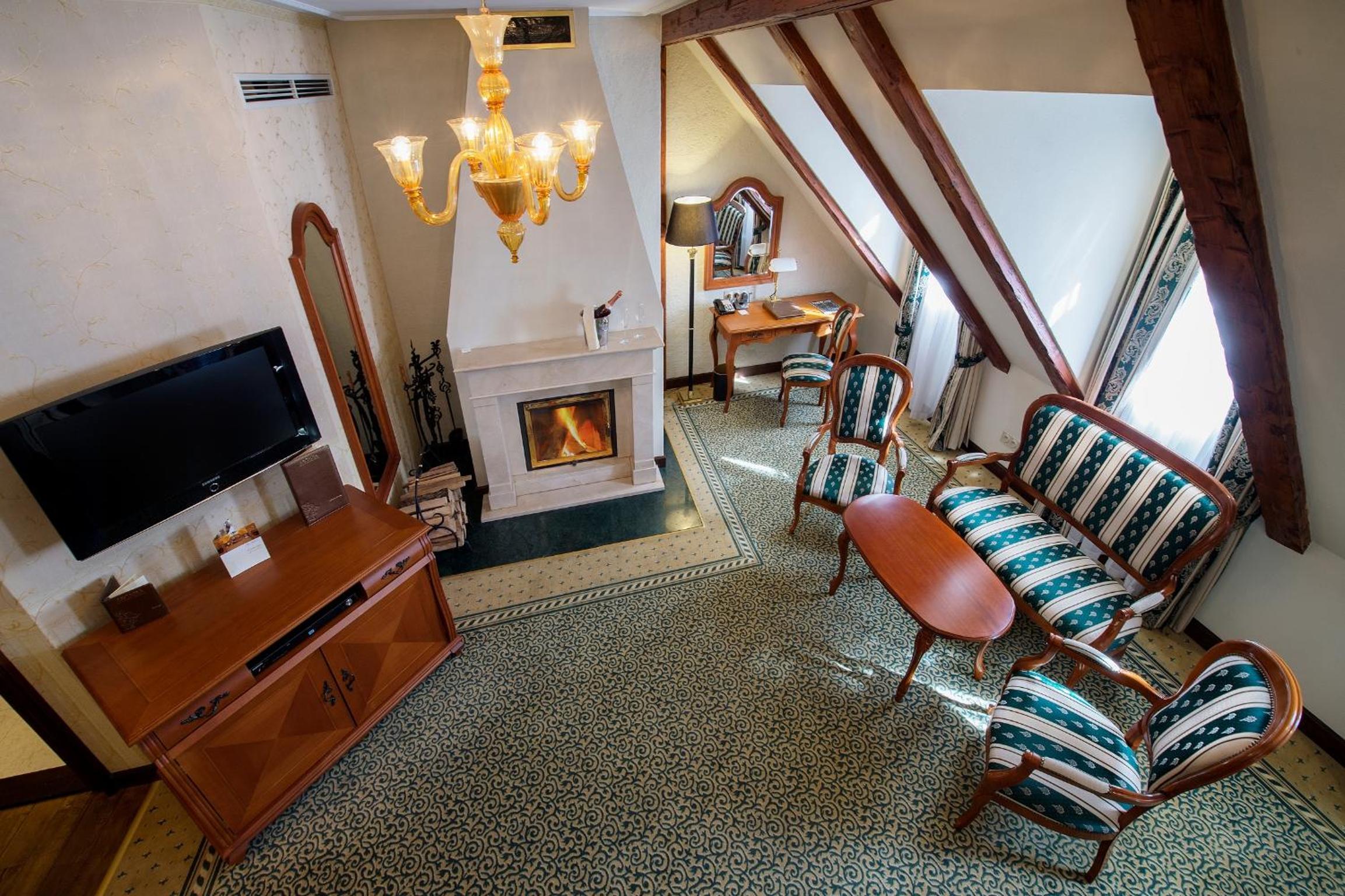 Romantic Suite - Photo 4