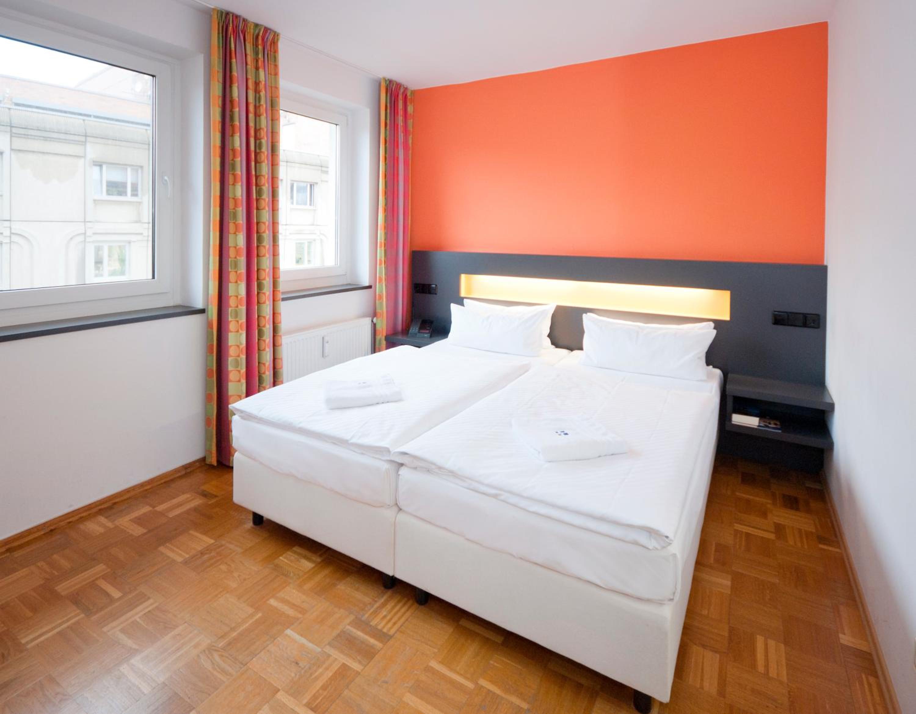 Standard Double Room photo 3