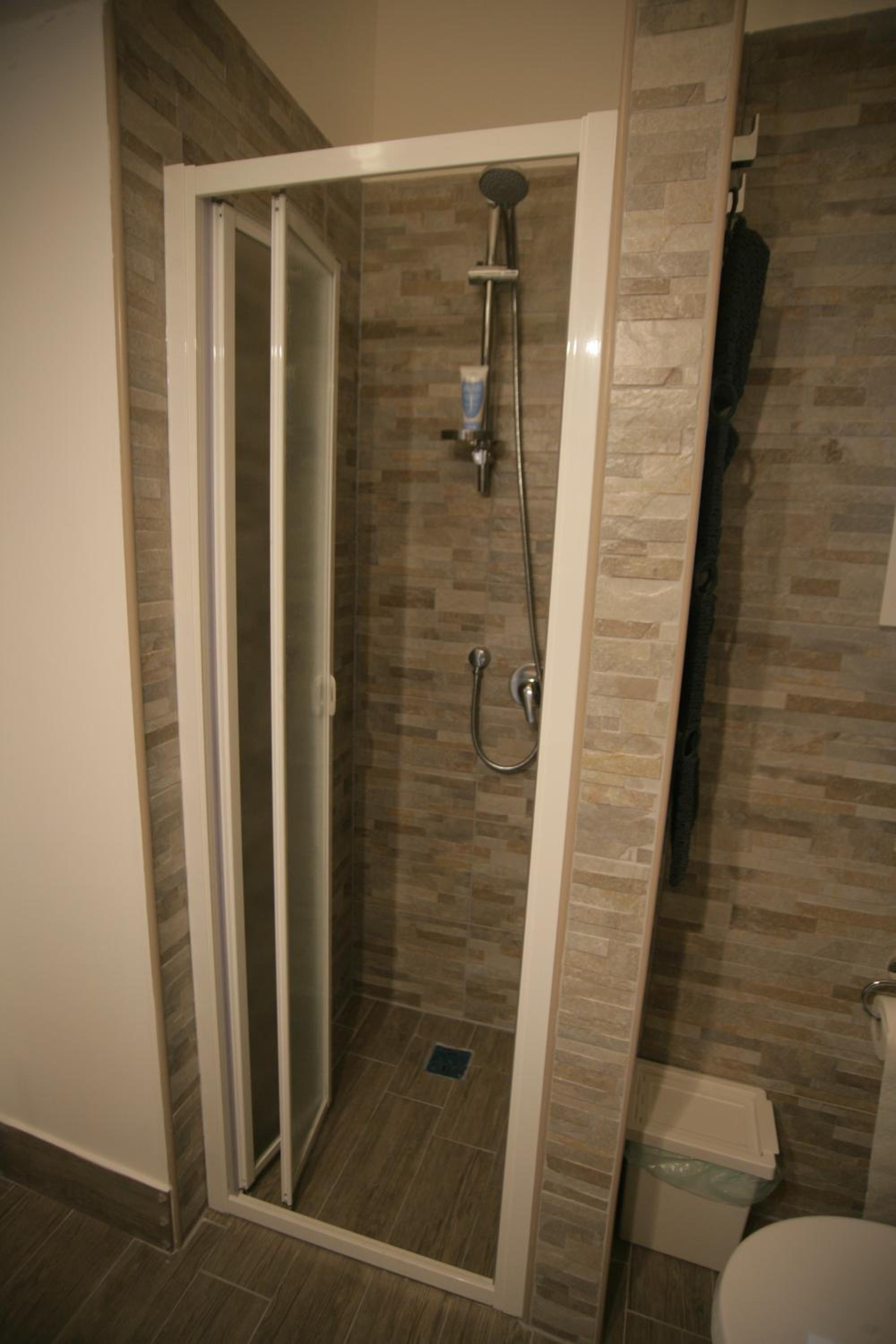 Family Room With Private Bathroom photo 3