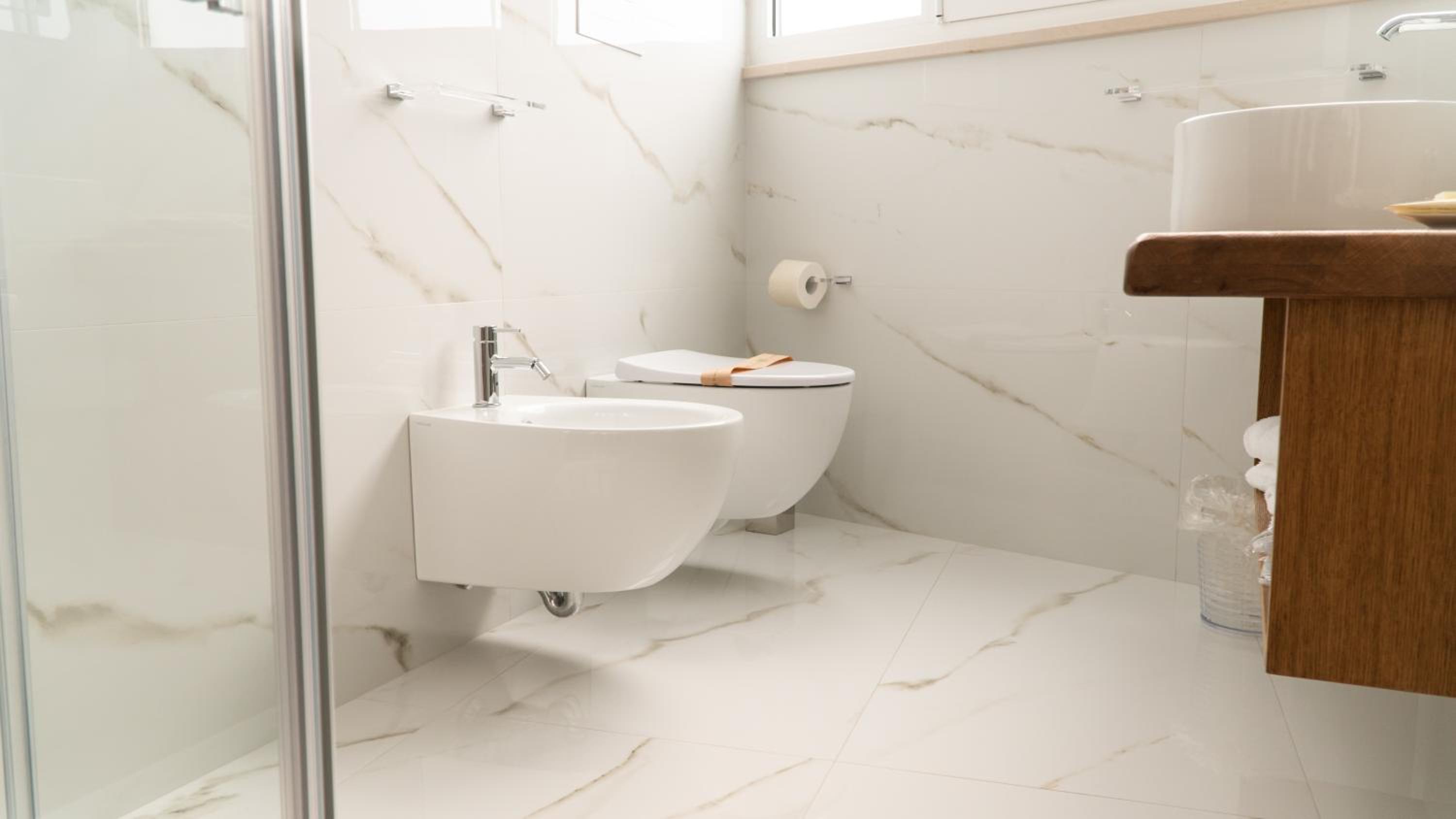 Double or Twin Room with Private Bathroom