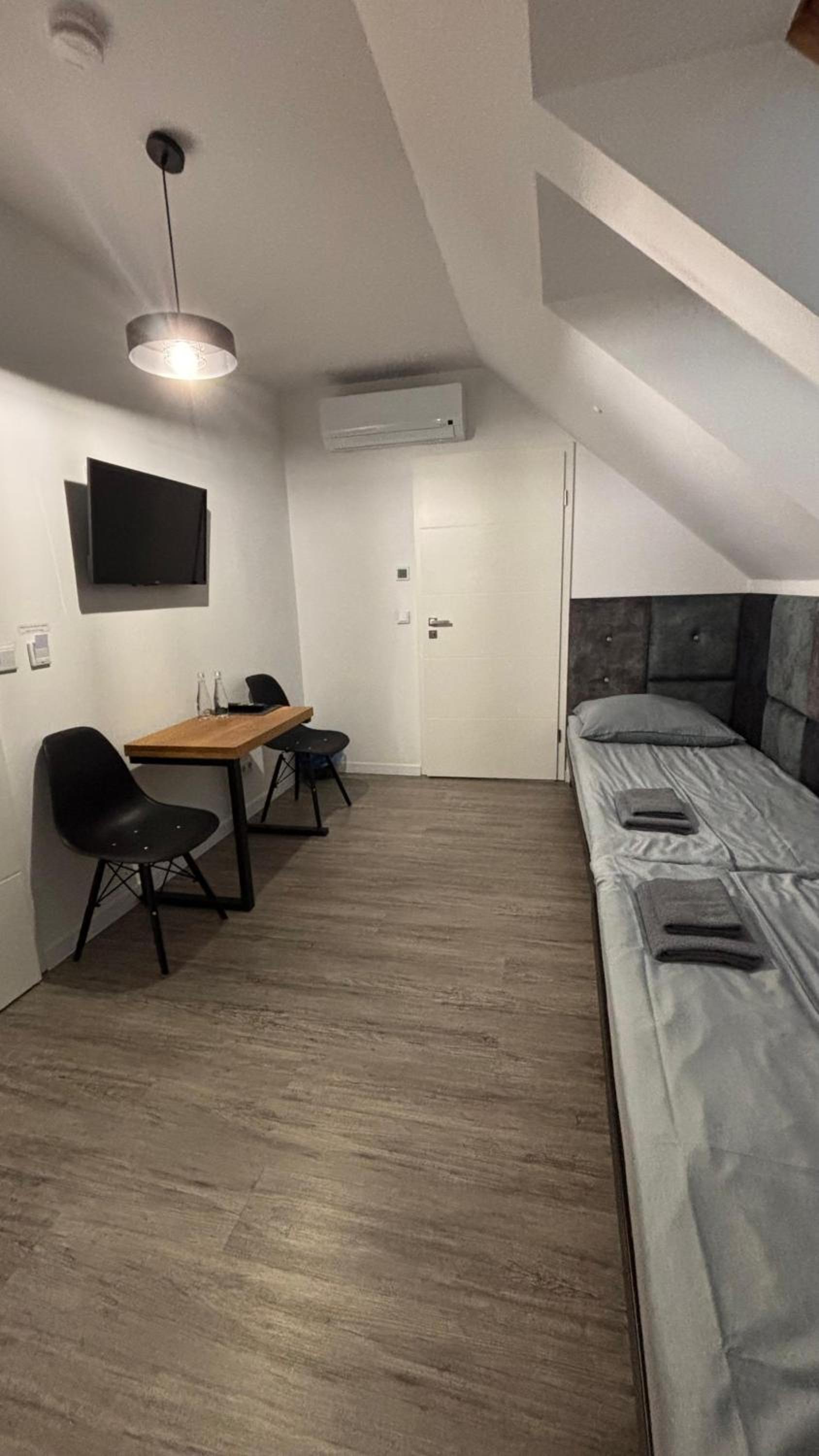 Standard Twin Room photo 1