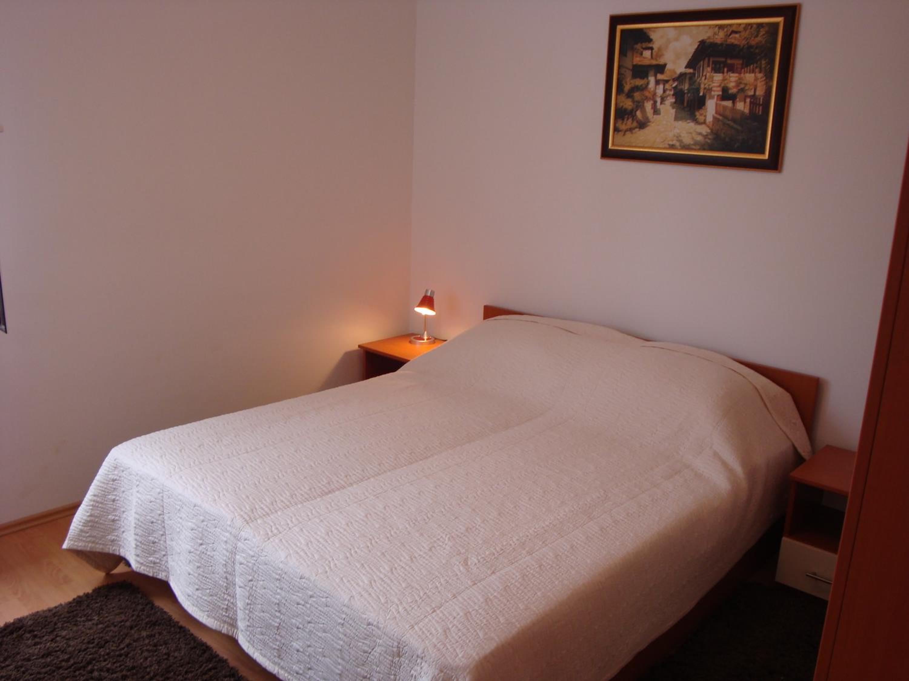 One-Bedroom Apartment (3 Adults)